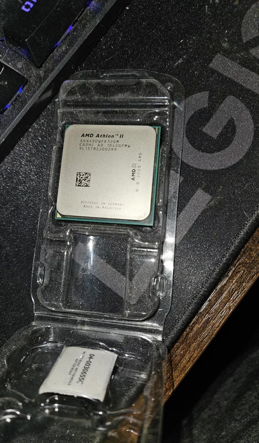 AMD Athlon II X3 450 3.2 GHz Socket AM3 CPU Processor ADX450WFK32GM