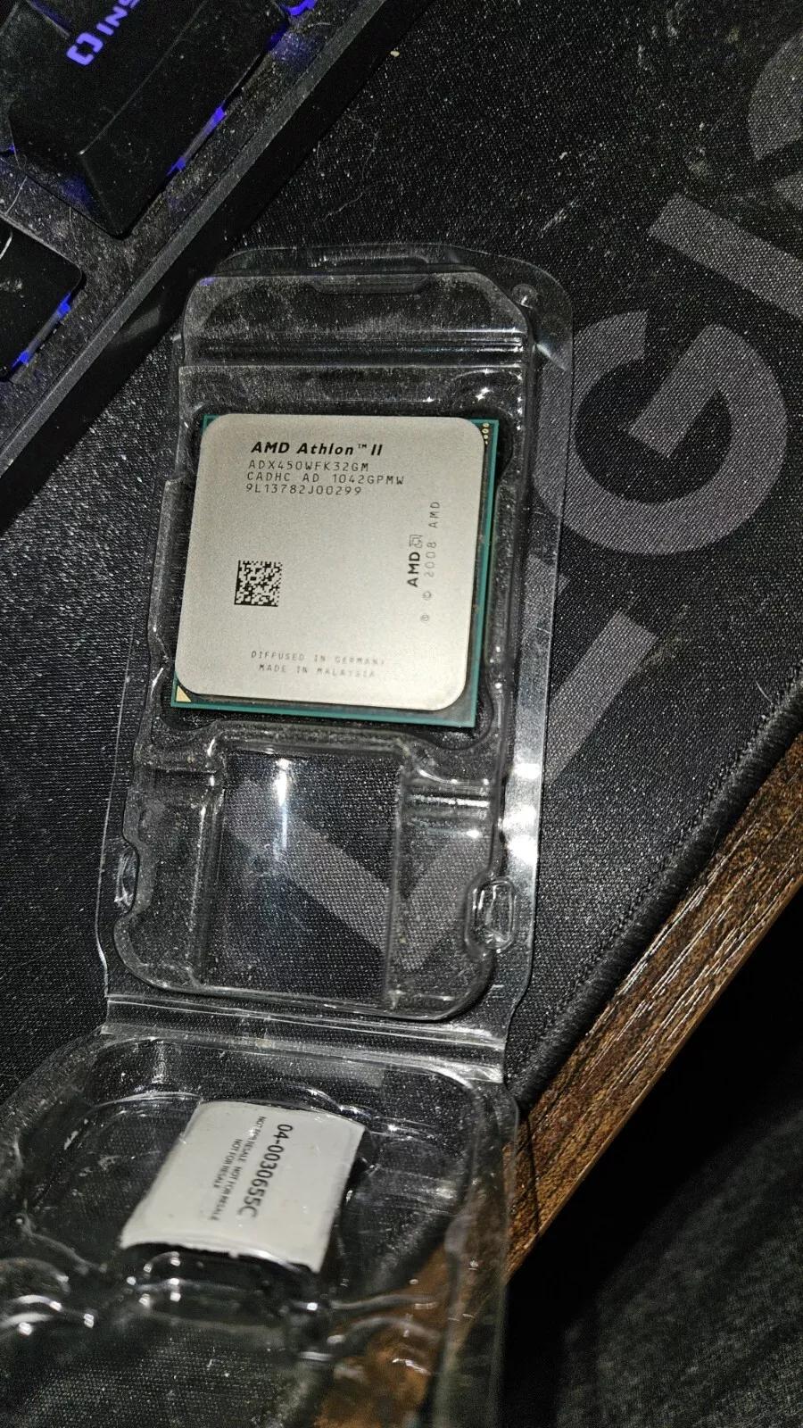 AMD Athlon II X3 450 3.2 GHz Socket AM3 CPU Processor ADX450WFK32GM