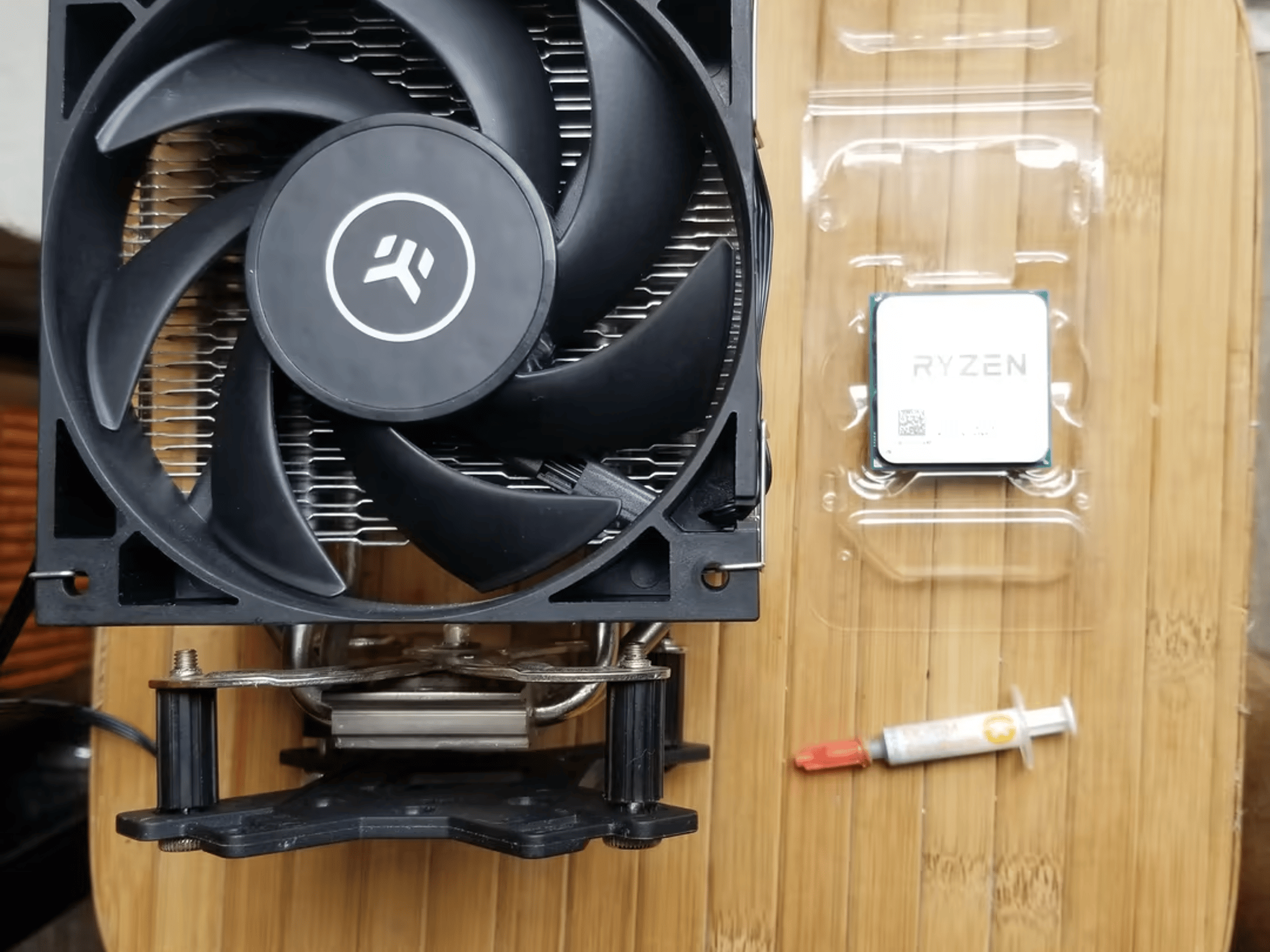 Ryzen 5 1600 w/ Cryorig H7