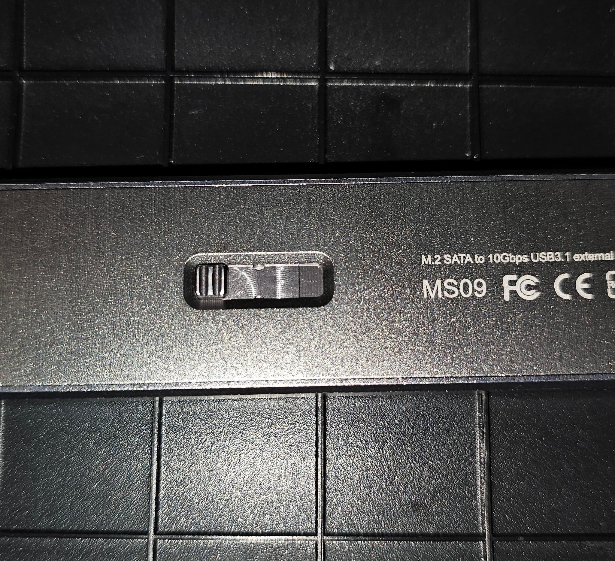 WD Blue 1TB SATAIII M.2 2280 SSD (With Silverstone MS09 M.2 SATA To 10Gbps USB3.1 Enclosure)