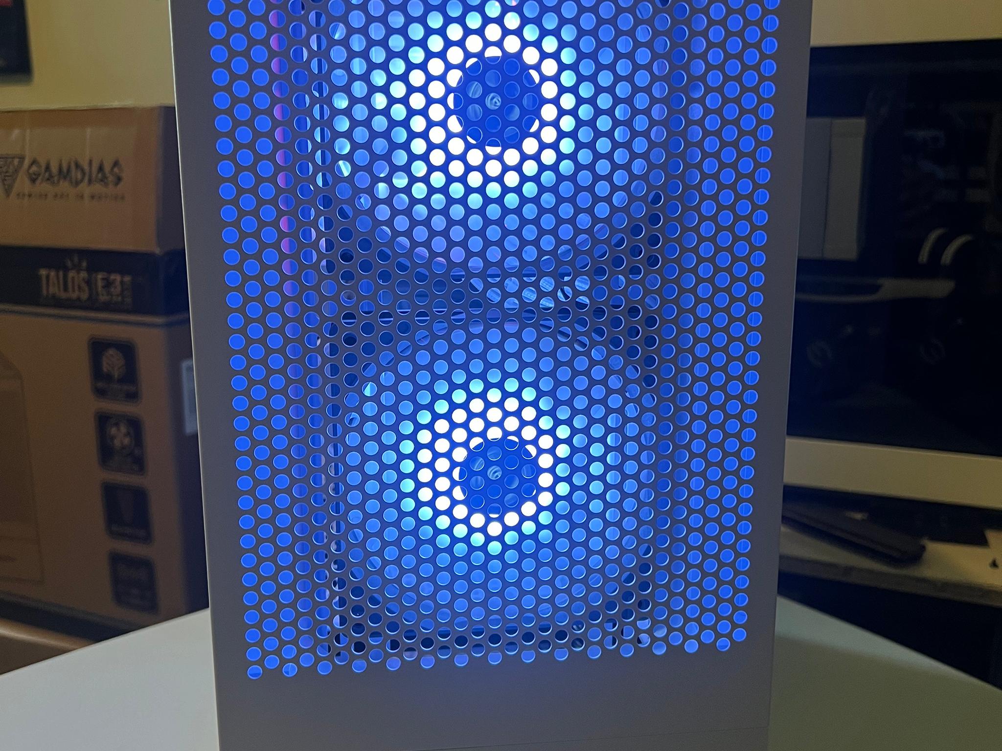 White ❄️ Gaming PC | Ryzen 5 3600 | RX 6650XT | 32GB RAM | 1TB SSD | Windows 11 Pro