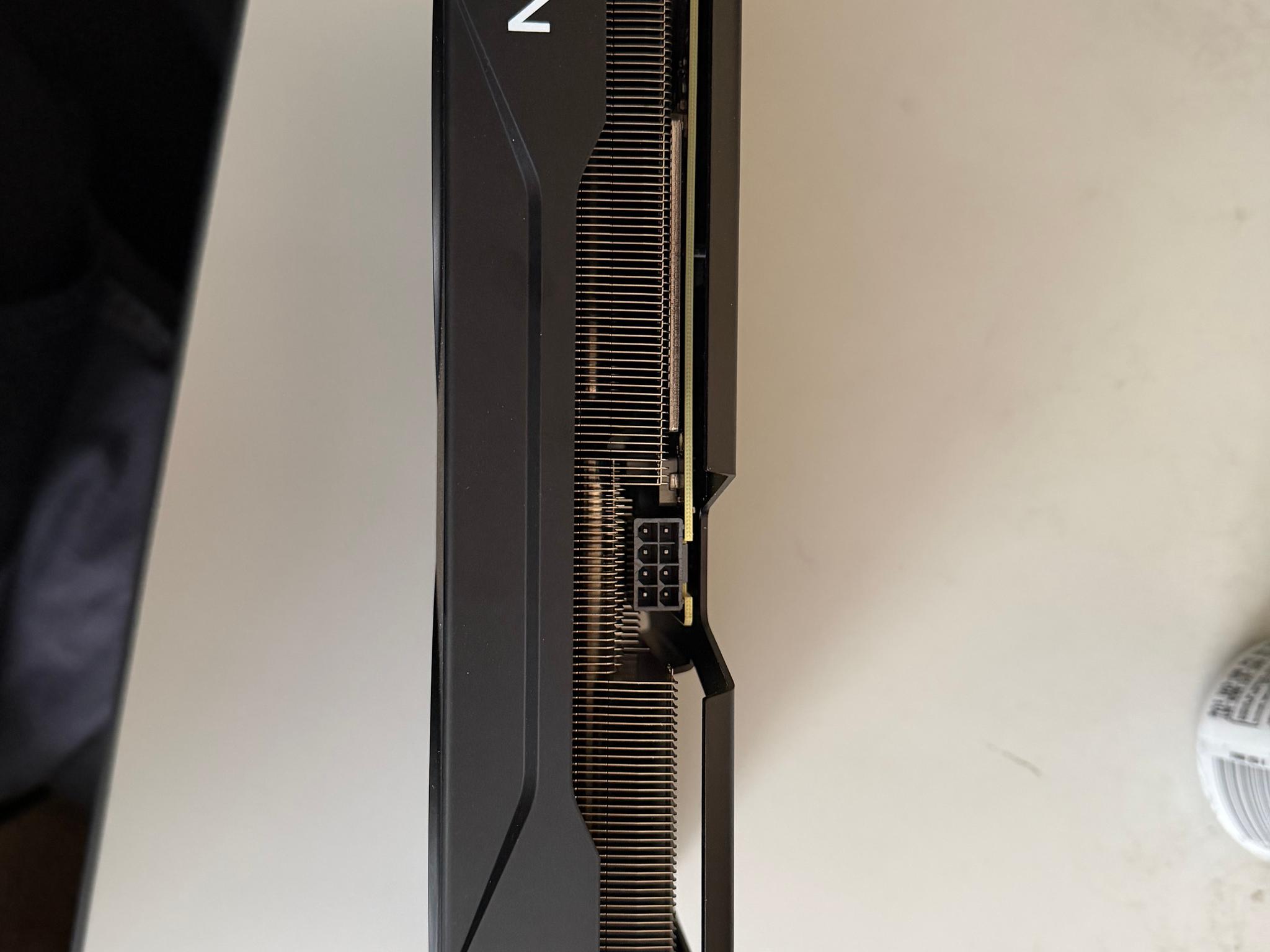 Radeon XFX Swift 9060XT 16GB OC