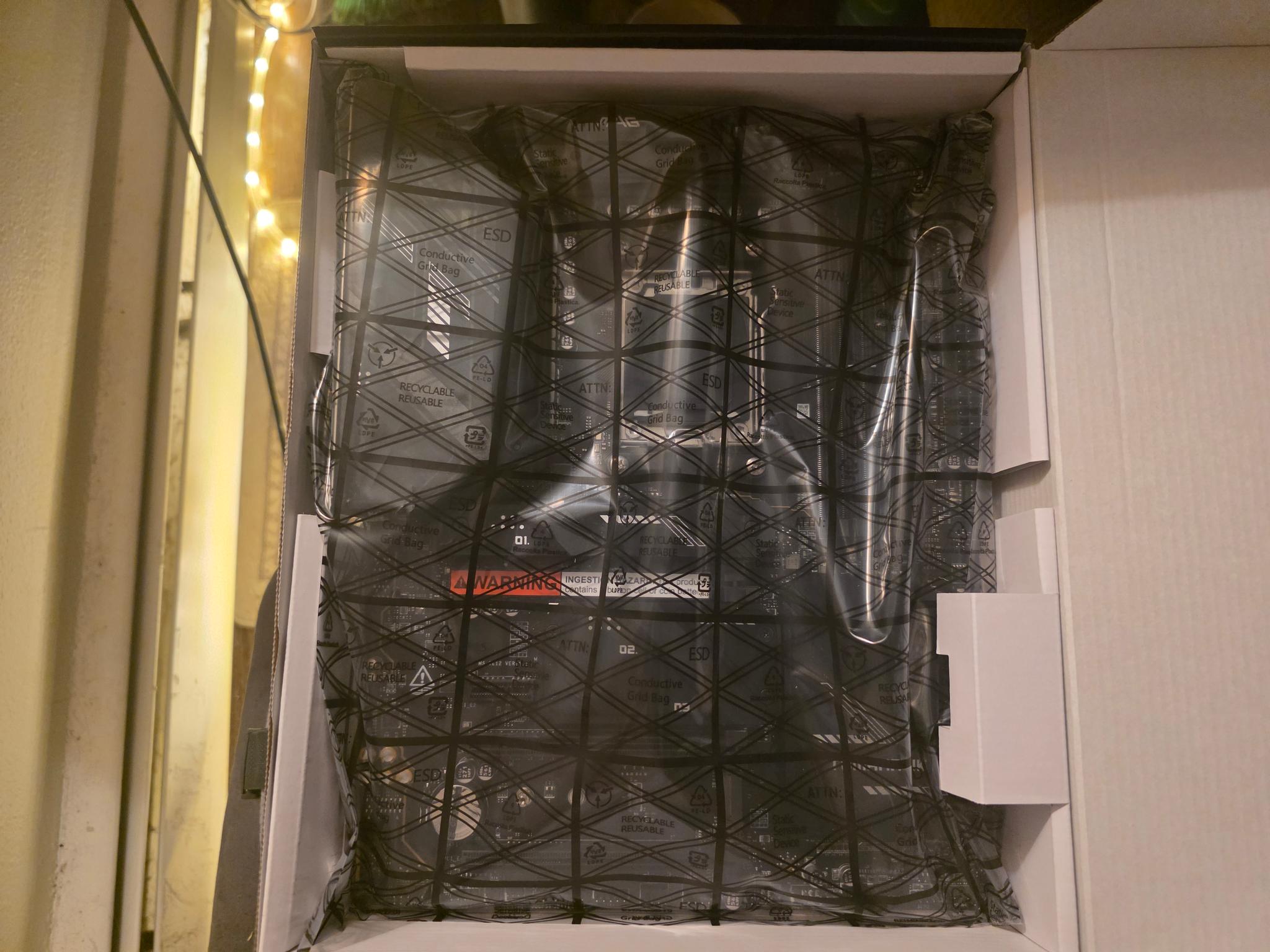 MAG x670e tomahawk wifi