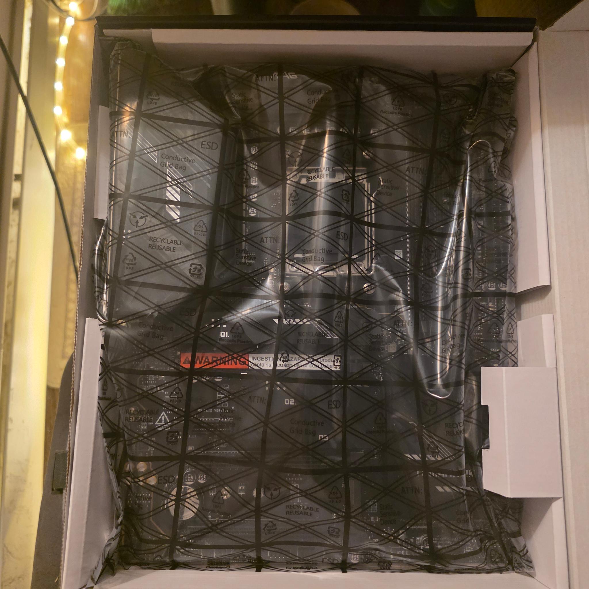 MAG x670e tomahawk wifi