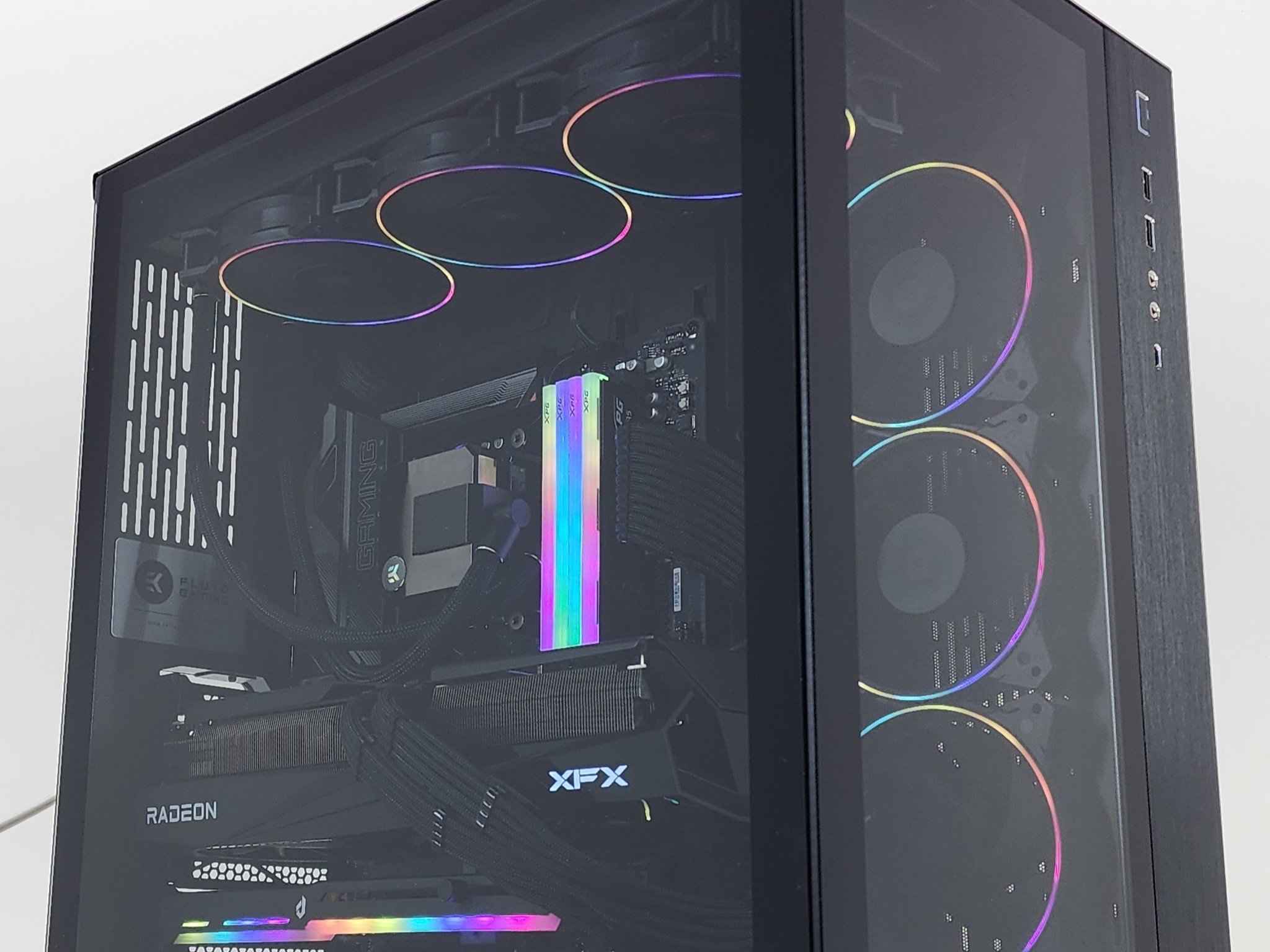 Gaming PC Ryzen 9 9900X 64GB RAM 4TB SSD RX 9070 XT 16GB Windows 11 Computer