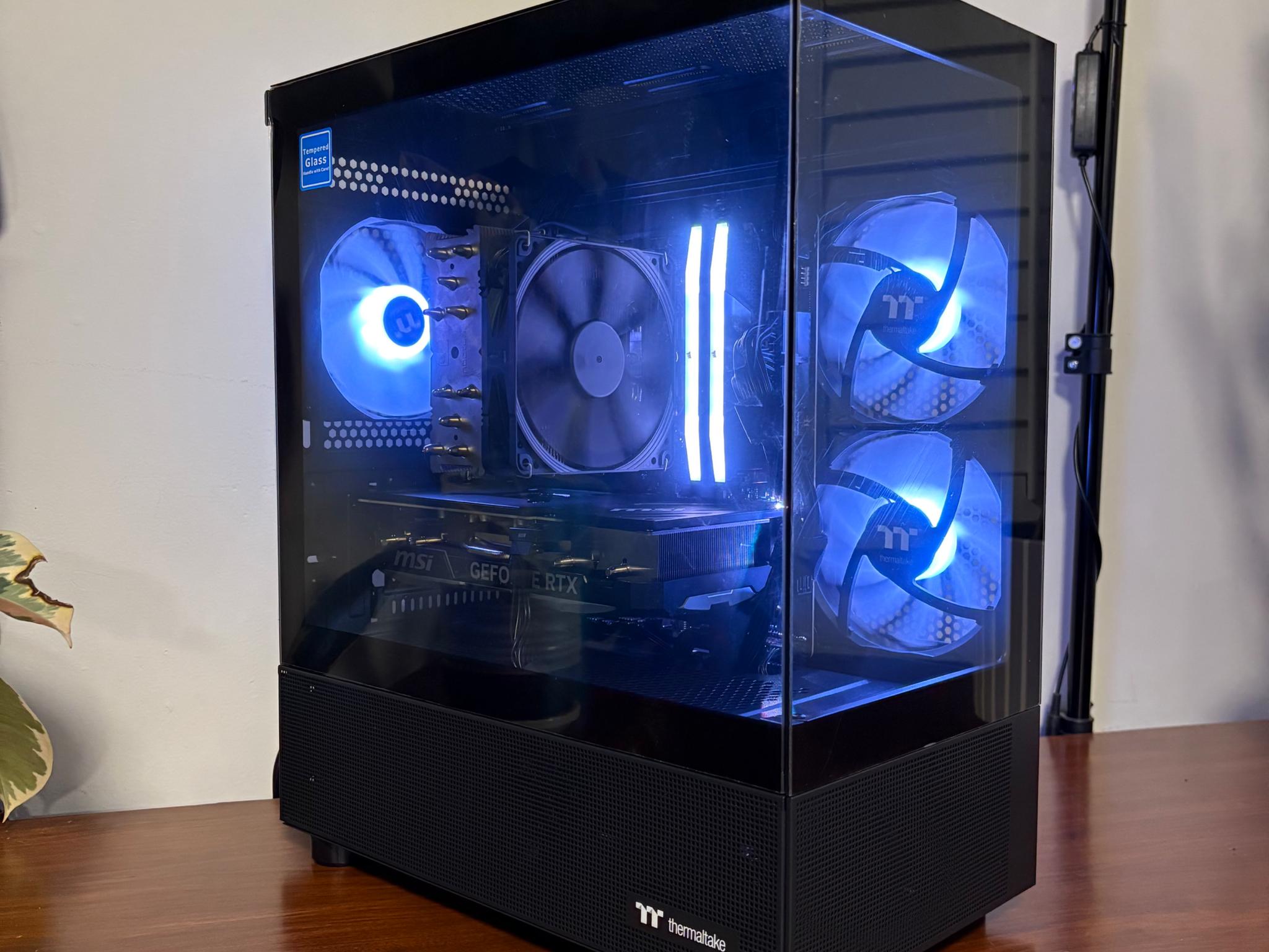 RTX 4070 TI Super | Ryzen 7 7700X | 32GB DDR4 | 1 TB SSD | 750W PSU | 3x 120mm Fan | mATX Case