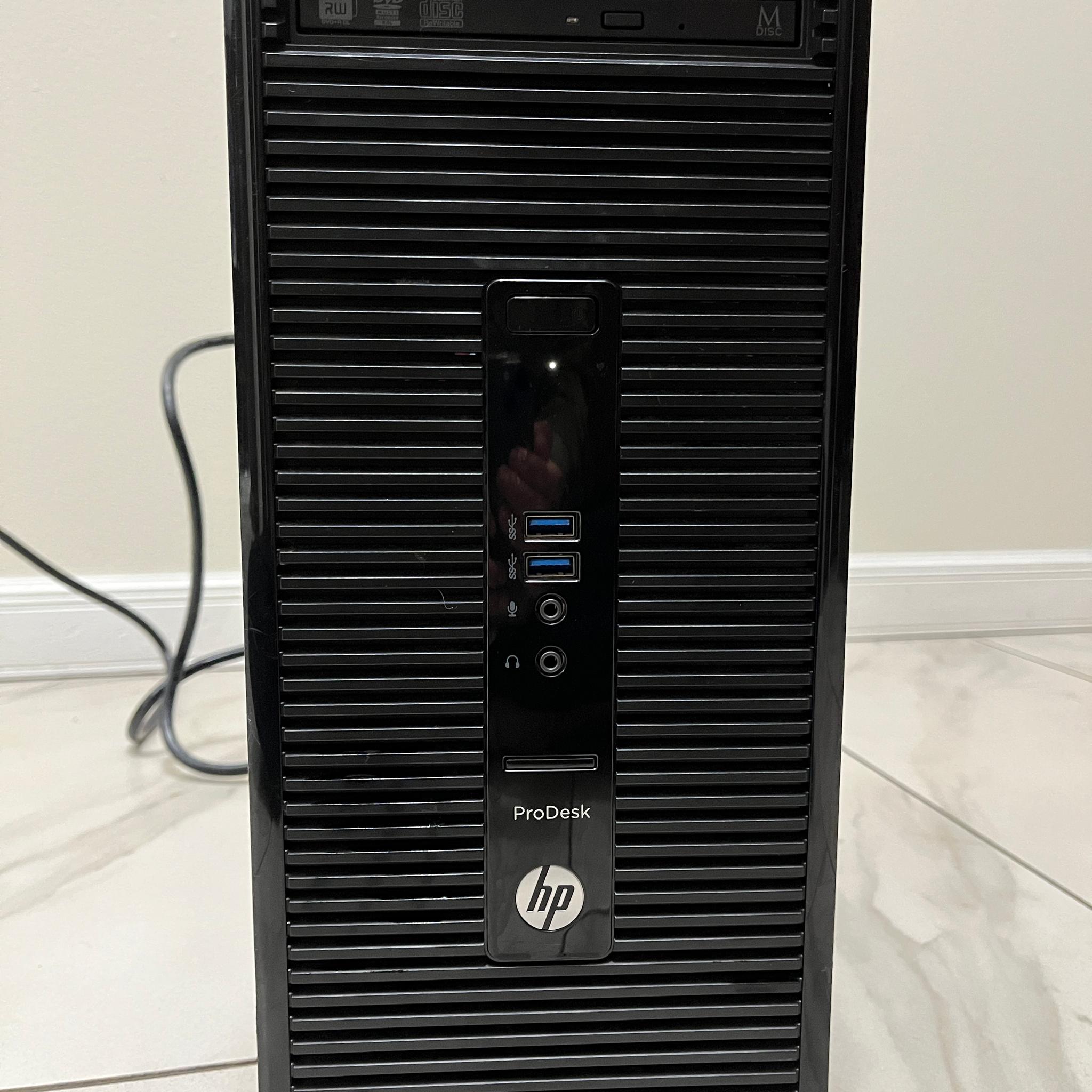 NVIDIA RTX 2060 SUPER, Intel Core i3-12100, 16GB RAM, 500GB SSD - Sleeper Gaming PC w/ Wi-Fi & BT