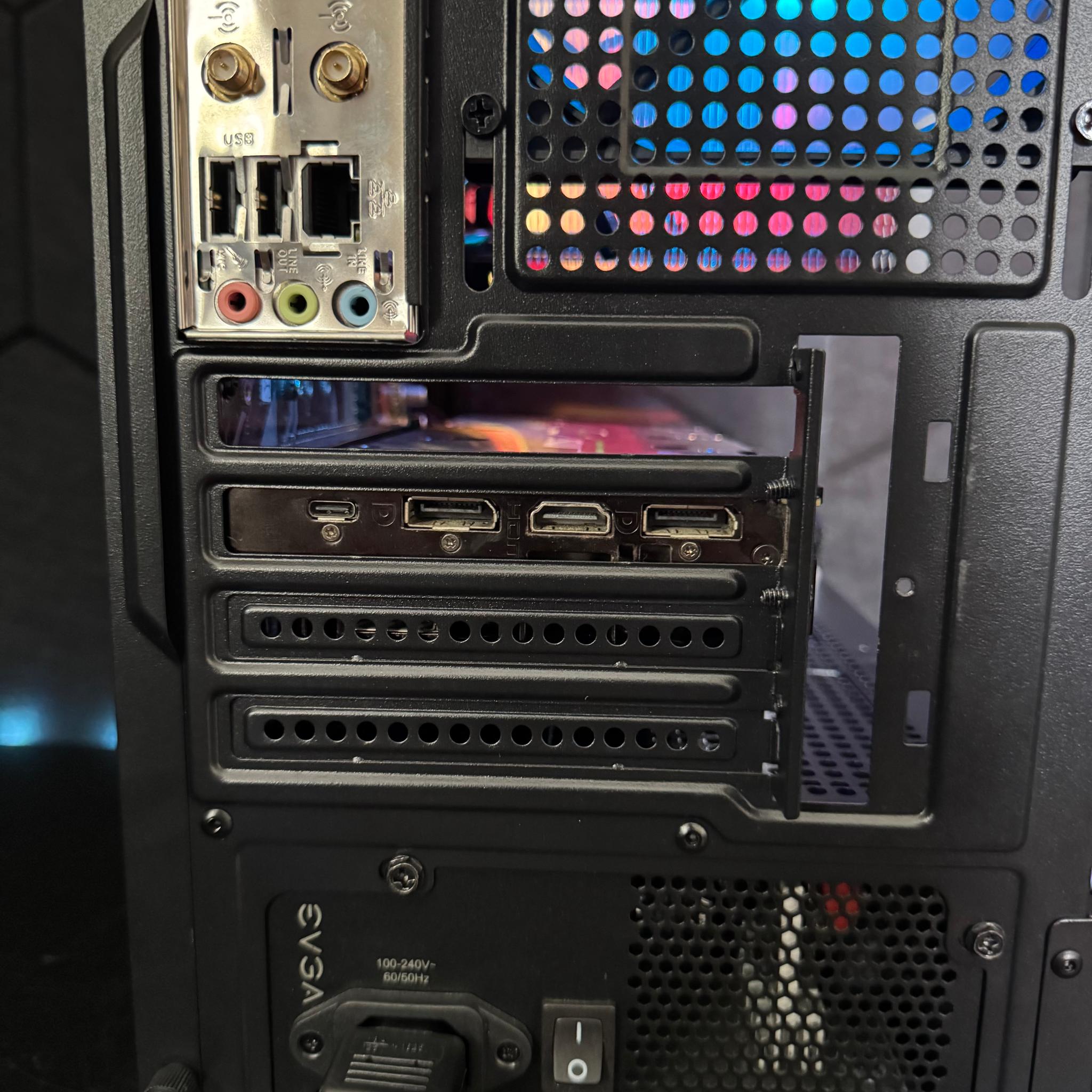 RTX 2080 / AMD Ryzen 7 3700X / 16GB DDR4 / 240GB SSD + 2TB HDD