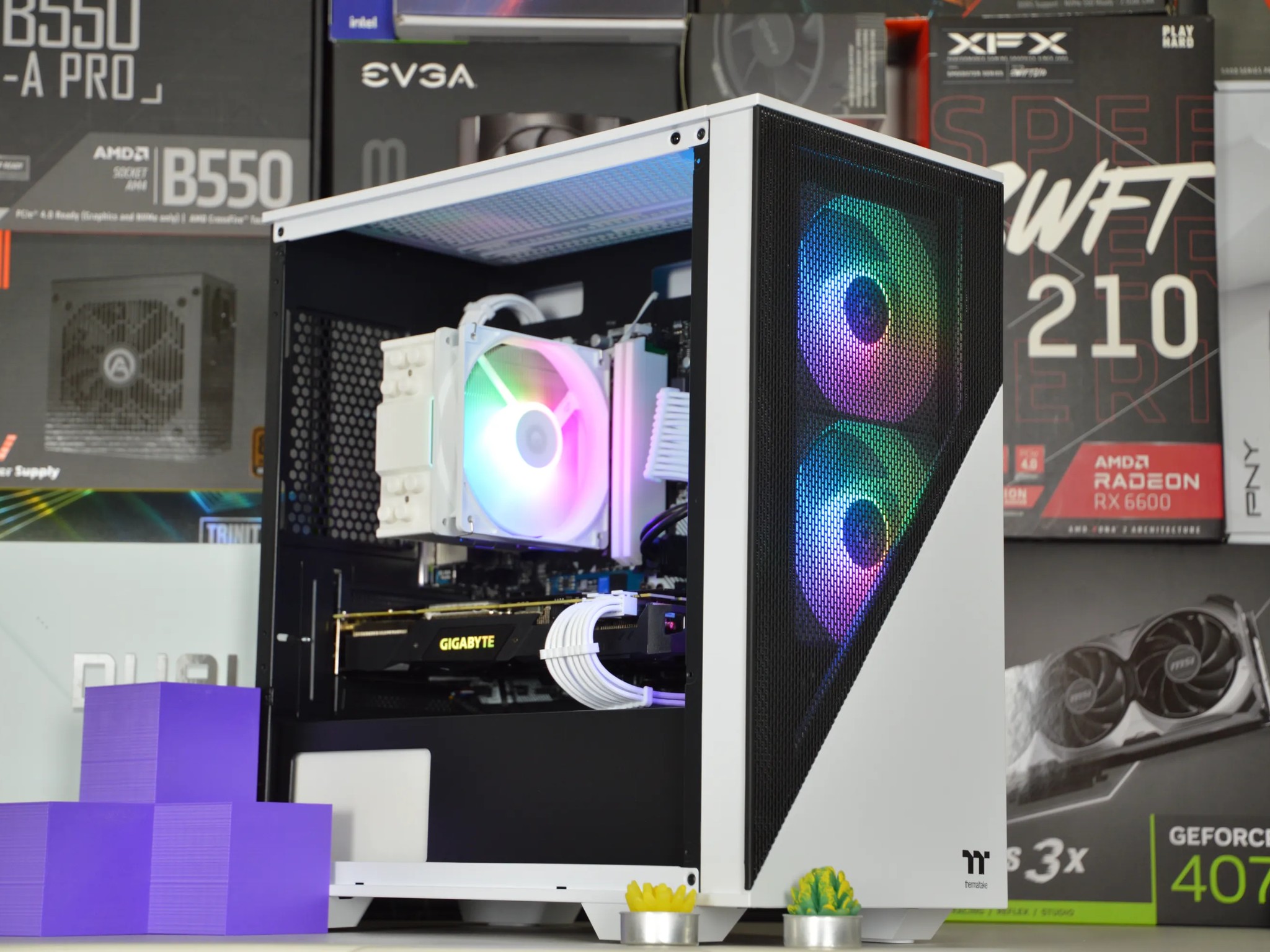 ⚪⚫| RTX 2080 8GB | RYZEN 5 5500 | 32GB DDR4 RAM | 1TB NVME SSD | The Divider |