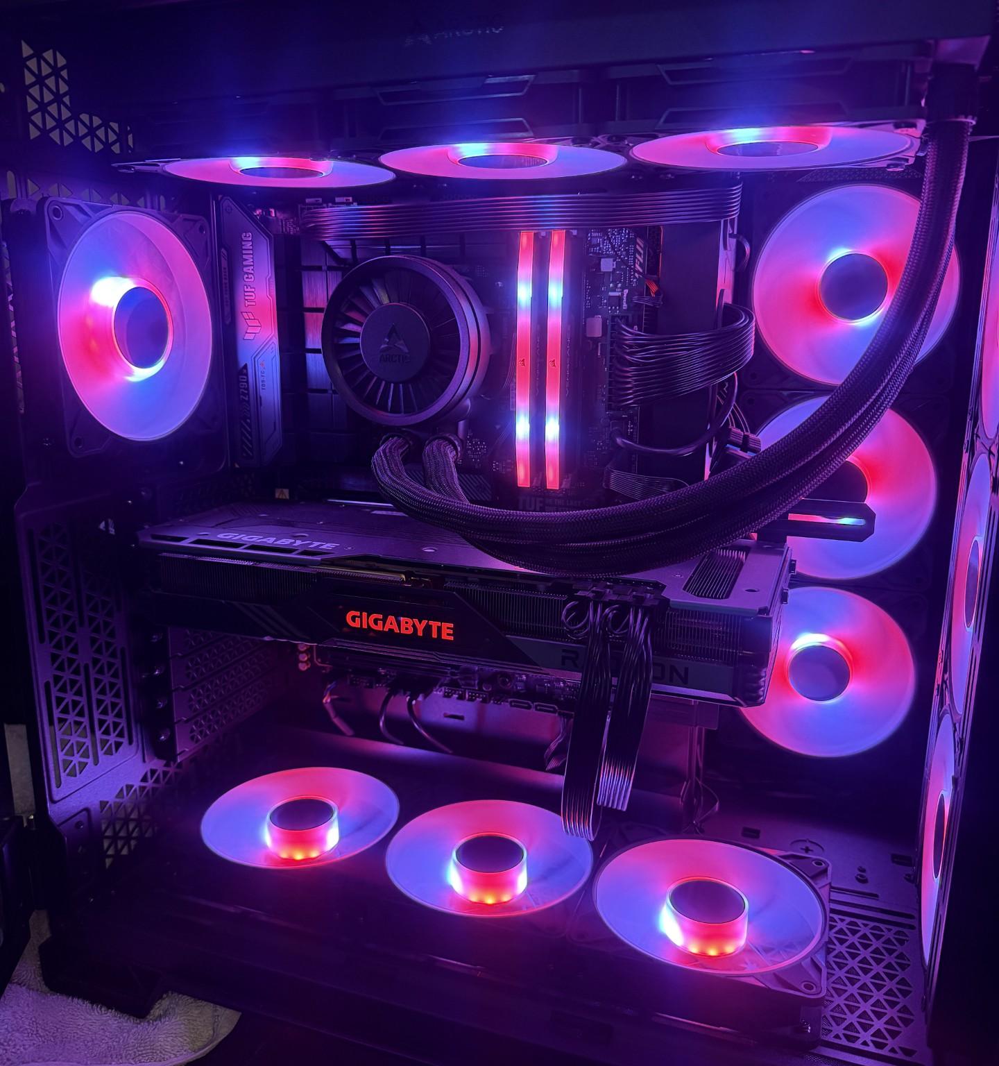 Radeon RX 7900 XTX Custom Gaming PC - Core i7-14700KF, 1TB NVMe SSD