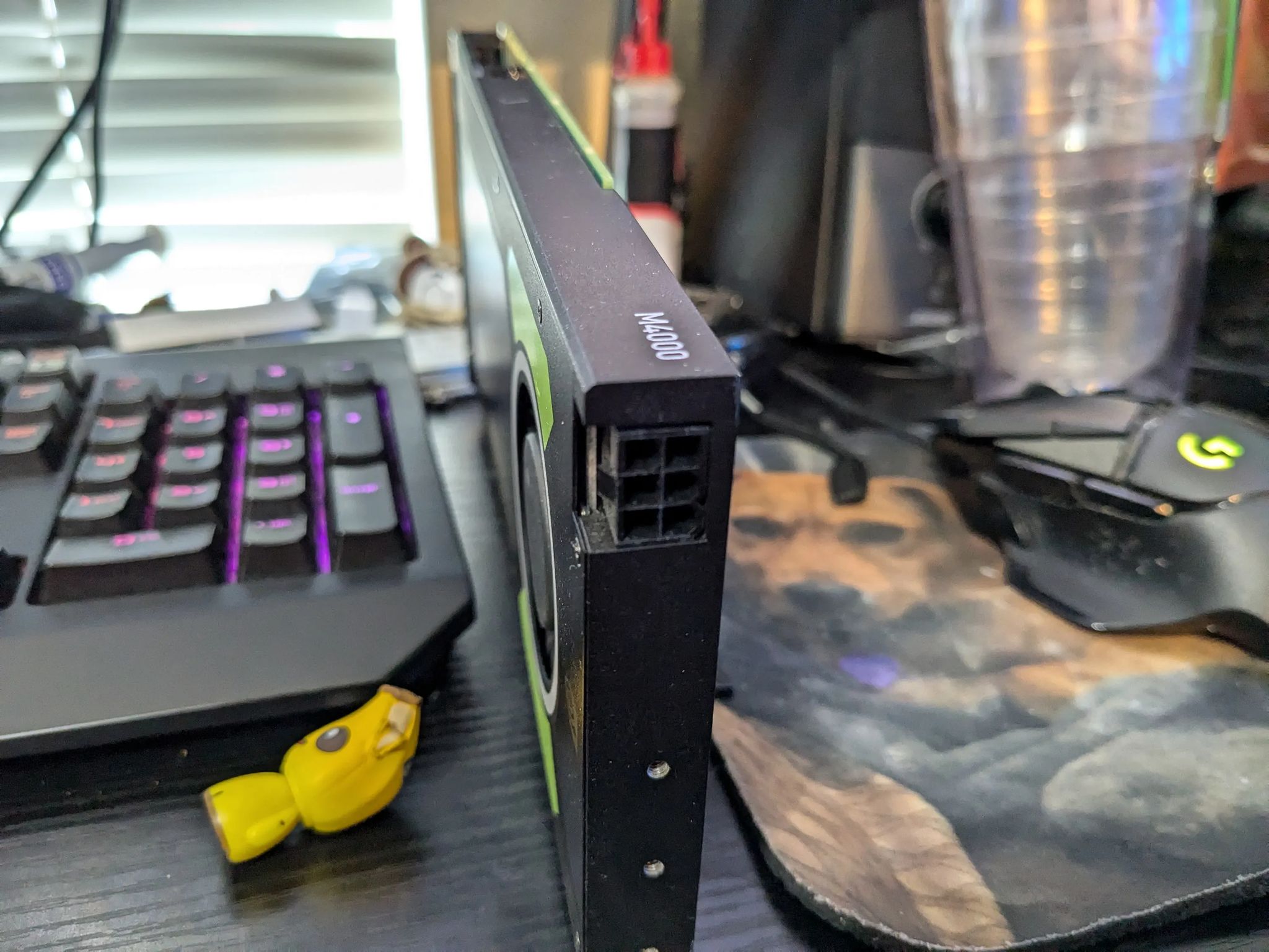 Nvidia Quadro M4000 8GB, 1050 Ti Performance, Single Slot, 6-Pin, 4x Display Port