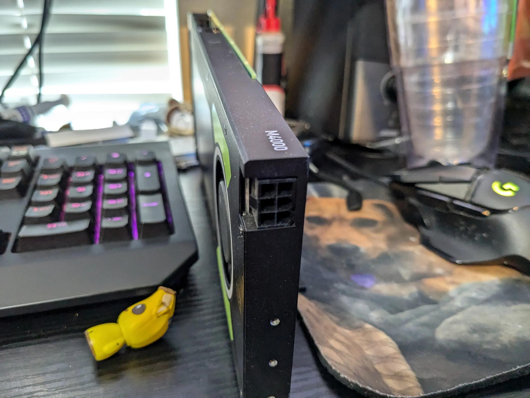 Nvidia Quadro M4000 8GB, 1050 Ti Performance, Single Slot, 6-Pin, 4x Display Port