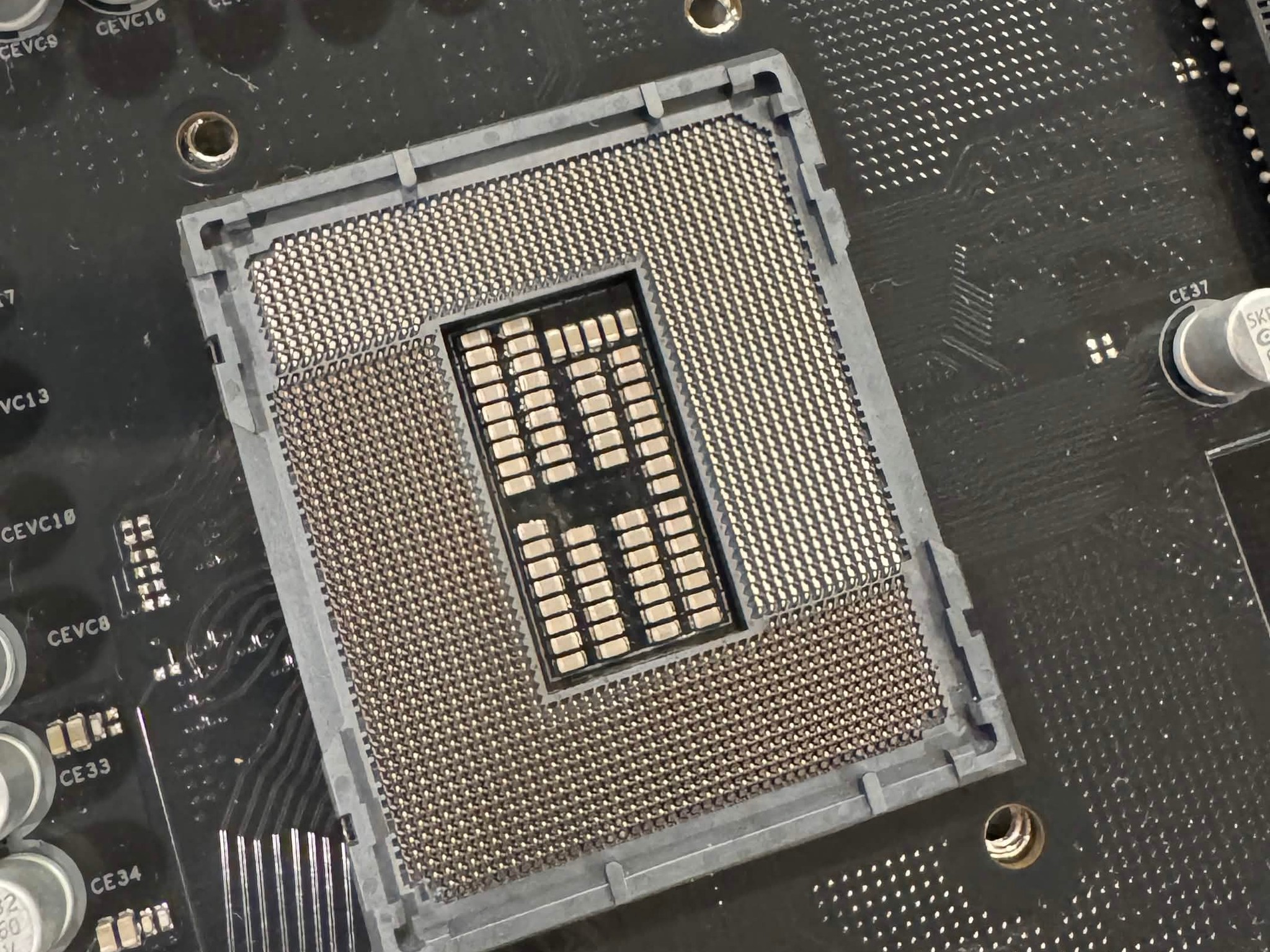 ASRock Z690 Phantom Gaming 4 (DDR4)