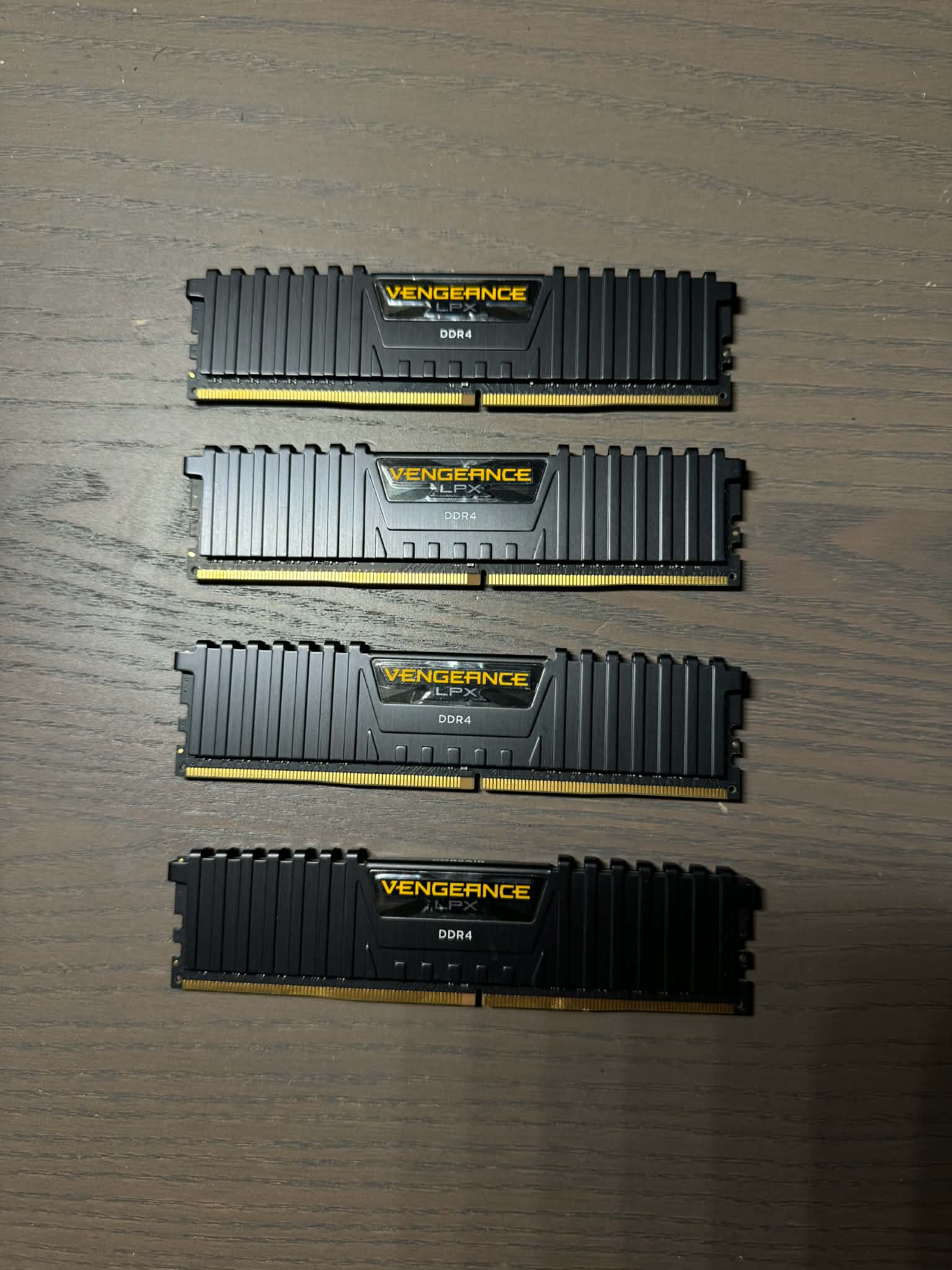 Corsair Vengeance LPX 32Gb (4X8Gb) DDR4 3600Mhz RAM (CMK32GX4M4D3600C18)