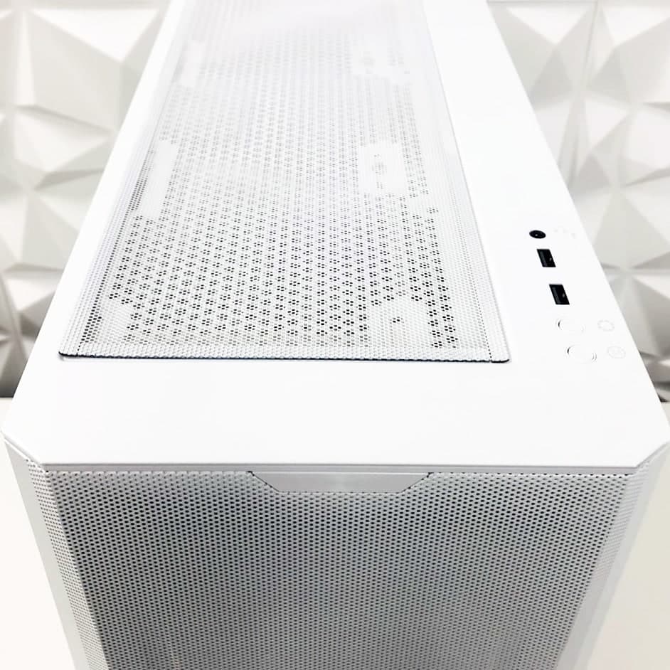 ⚜️The Guardian WHITE Gaming PC⚜️ RTX 4070 12GB | i7-13700KF | 32GB DDR5 | 1T M.2 | Windows 11 Home