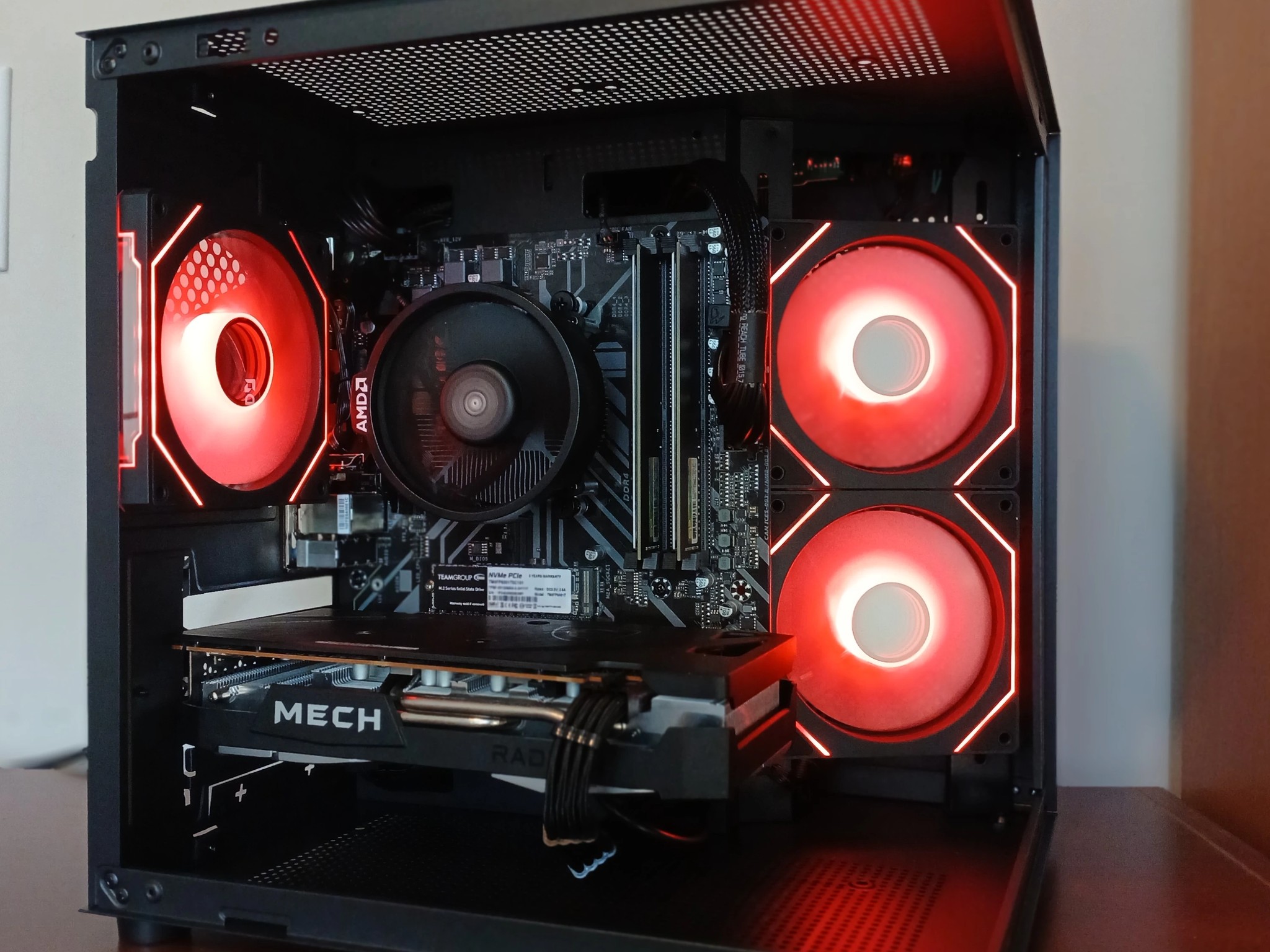 RX 6600 XT | Ryzen 5 5500 | 16GB RAM