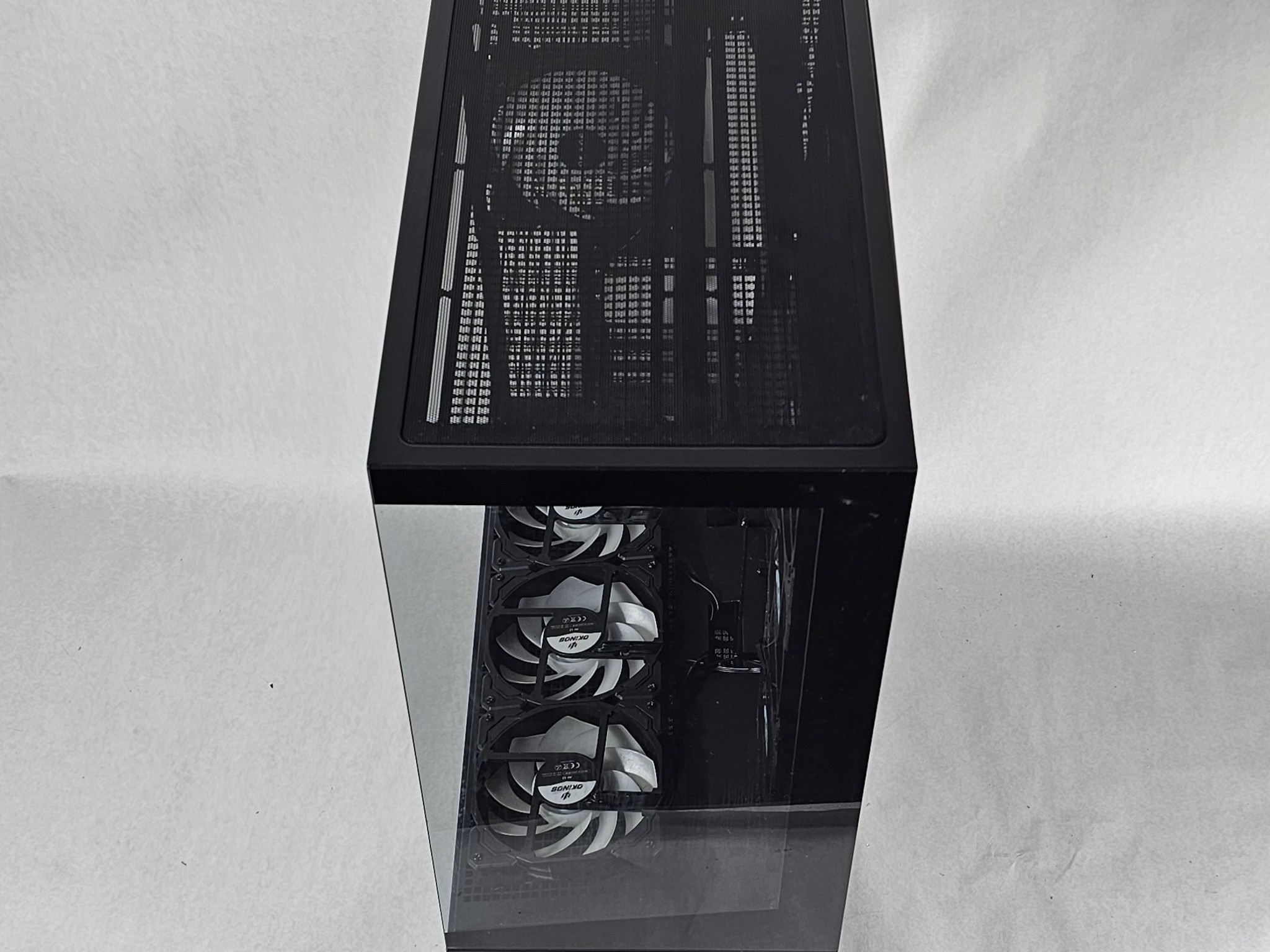 PC Case with Tempered Glass w\ 7 RGB Fans