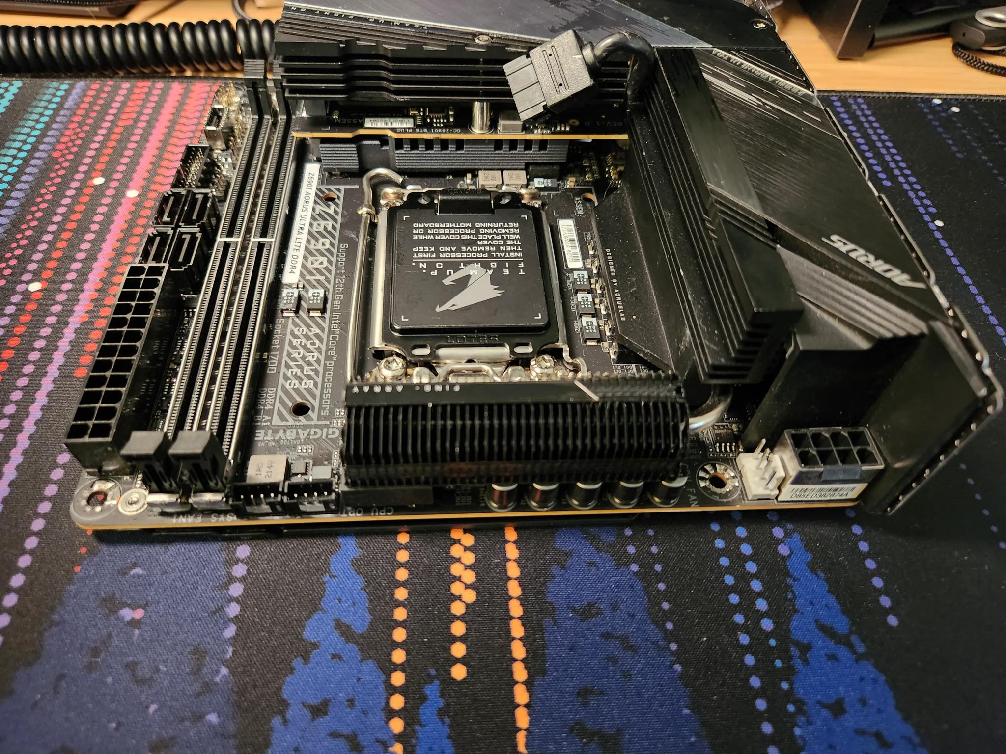 Gigabyte Z690I AORUS Ultra Lite DDR4 Mini-ITX LGA1700