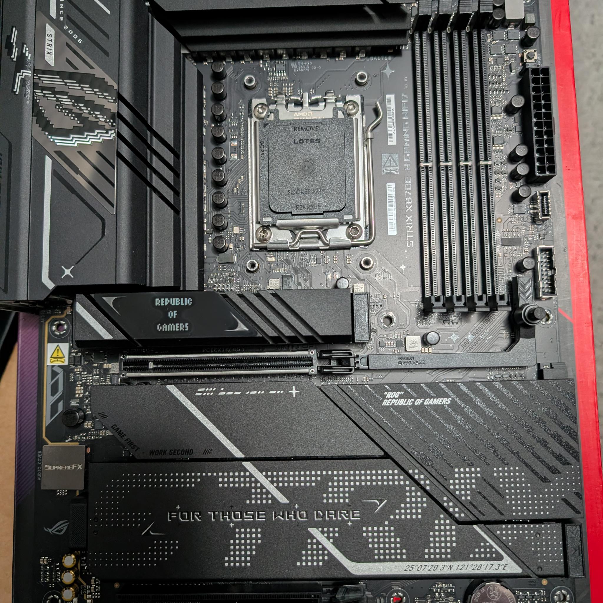 Asus ROG STRIX X870E-H GAMING WIFI7 ATX AM5 Motherboard