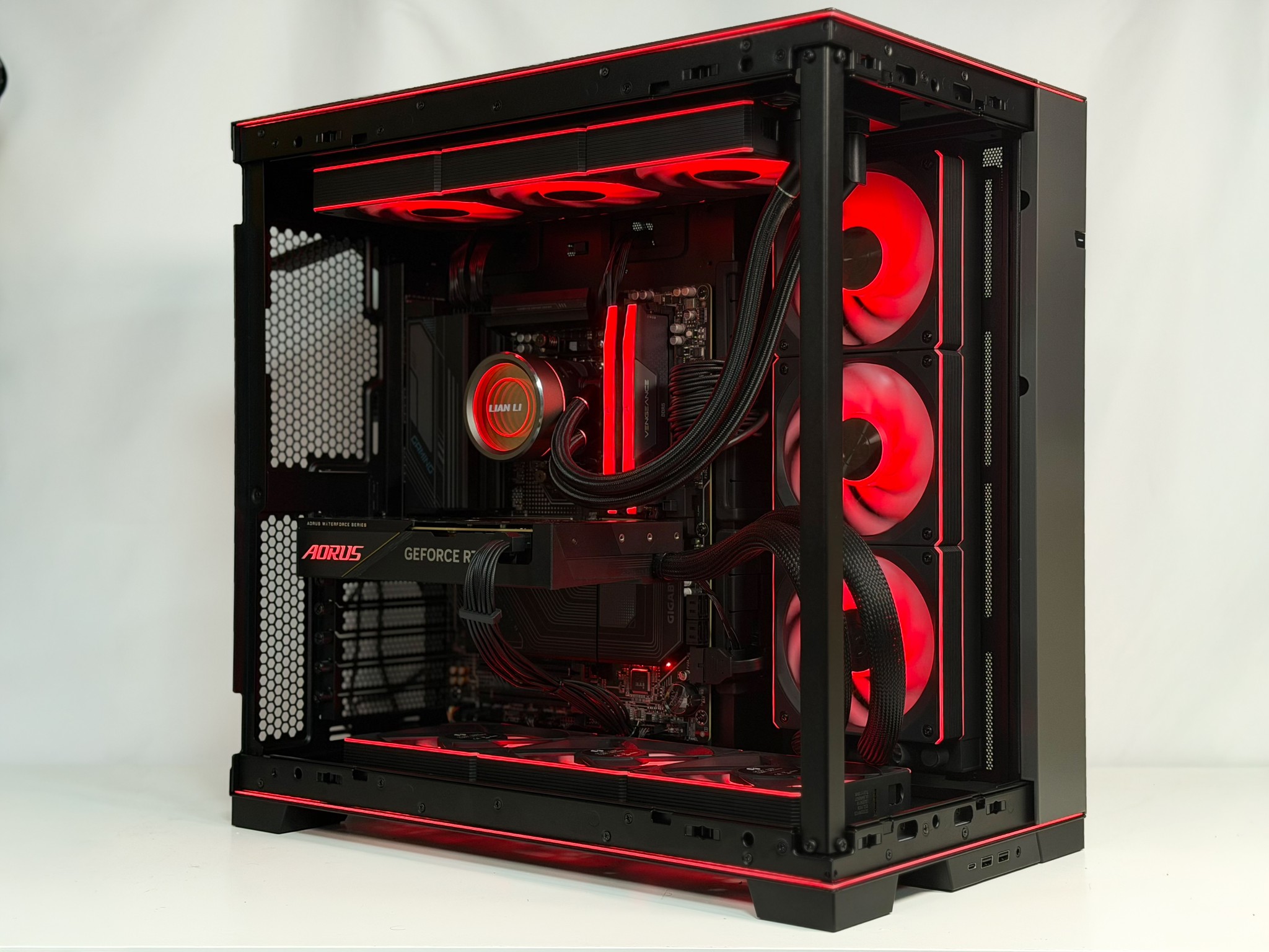 Liquid Cooled RTX 4080 | Ryzen 7 7700X | 2TB SSD | 32GB DDR5