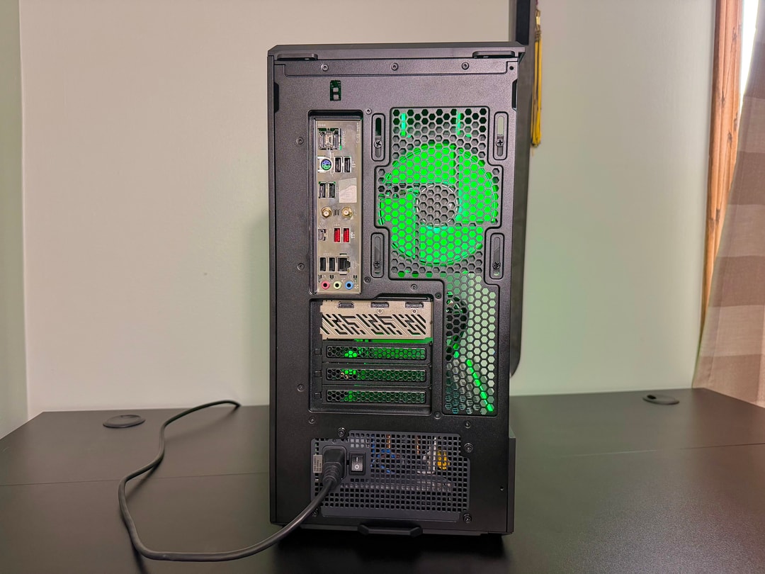 R7 7700X | 9060XT 16GB OC | 32GB DDR5 | 1TB Gen4 | LCD Screen