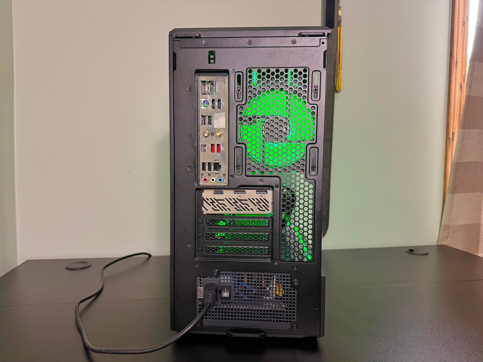 R7 7700X | 9060XT 16GB OC | 32GB DDR5 | 1TB Gen4 | LCD Screen Liquid Cooler Gaming PC