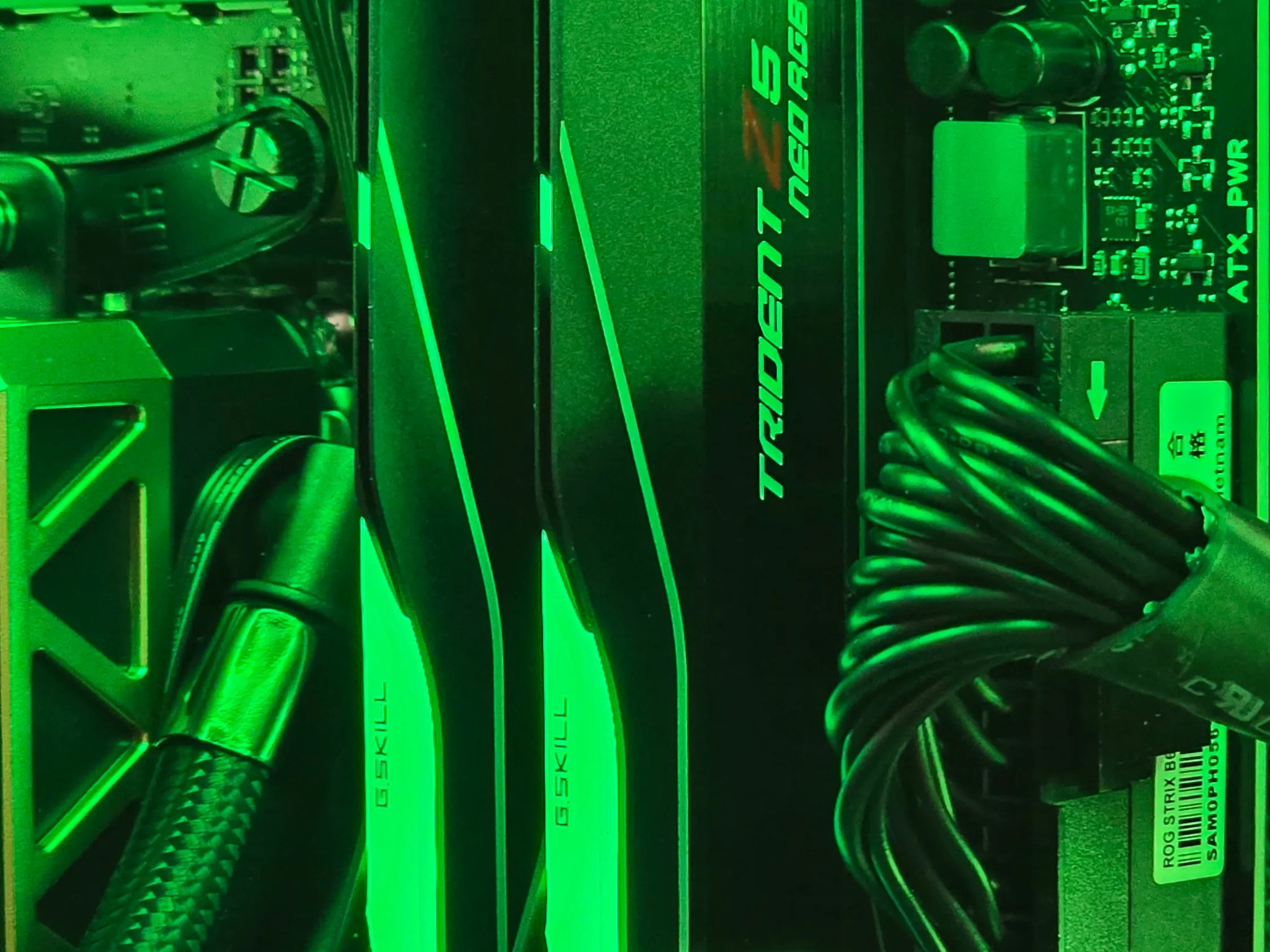 NEXUS XTX | RX 7900 XTX 24GB | RYZEN 7 7700X | 32GB DDR5-6000 | 2TB SSD | 360MM AIO | 850W PSU