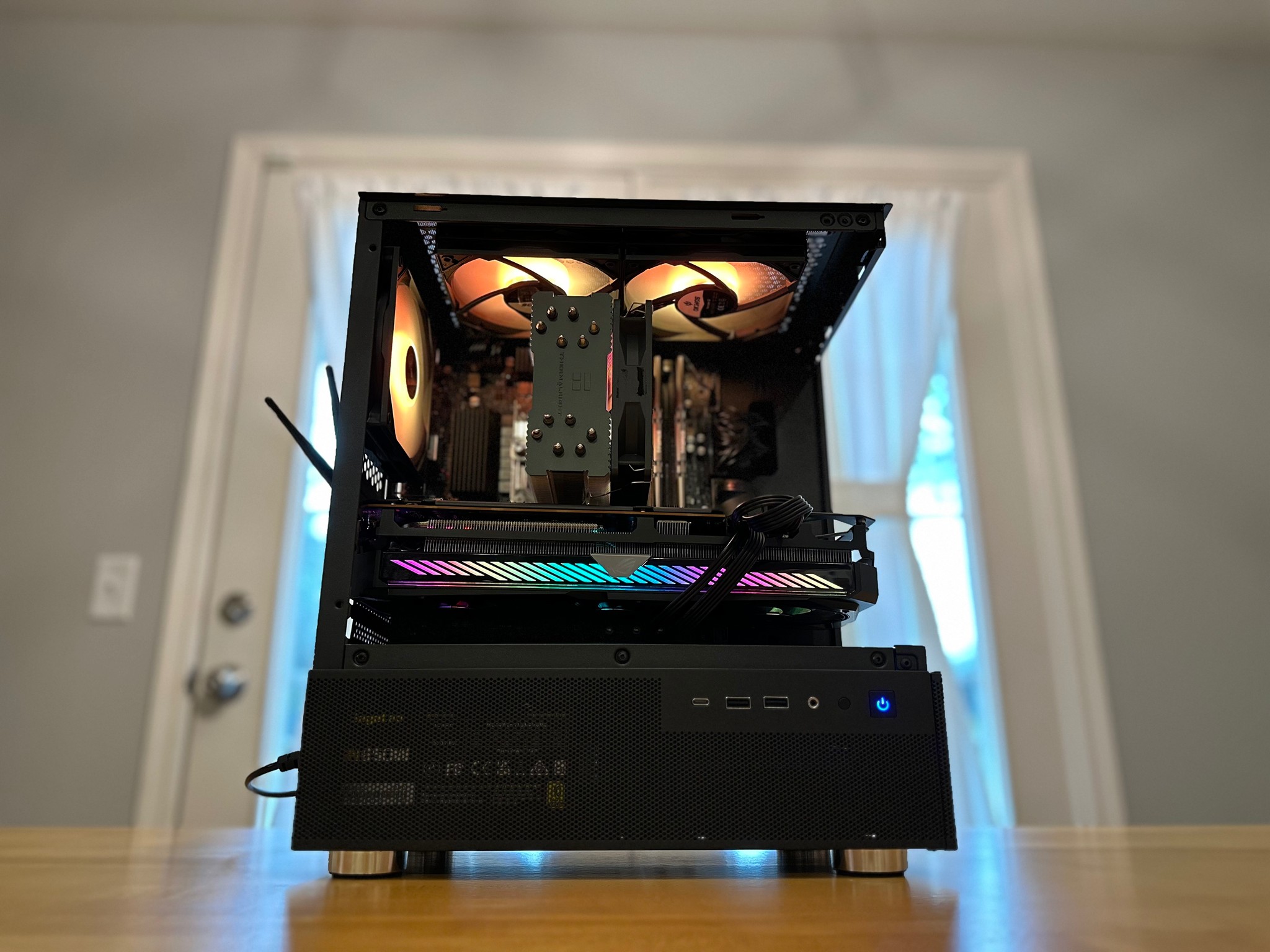 🧊🍦|RX 6800 16gb, i5-12400, 32gb Ram, 2tb SSD WiFi Equipped Gaming/Streaming/Content PC