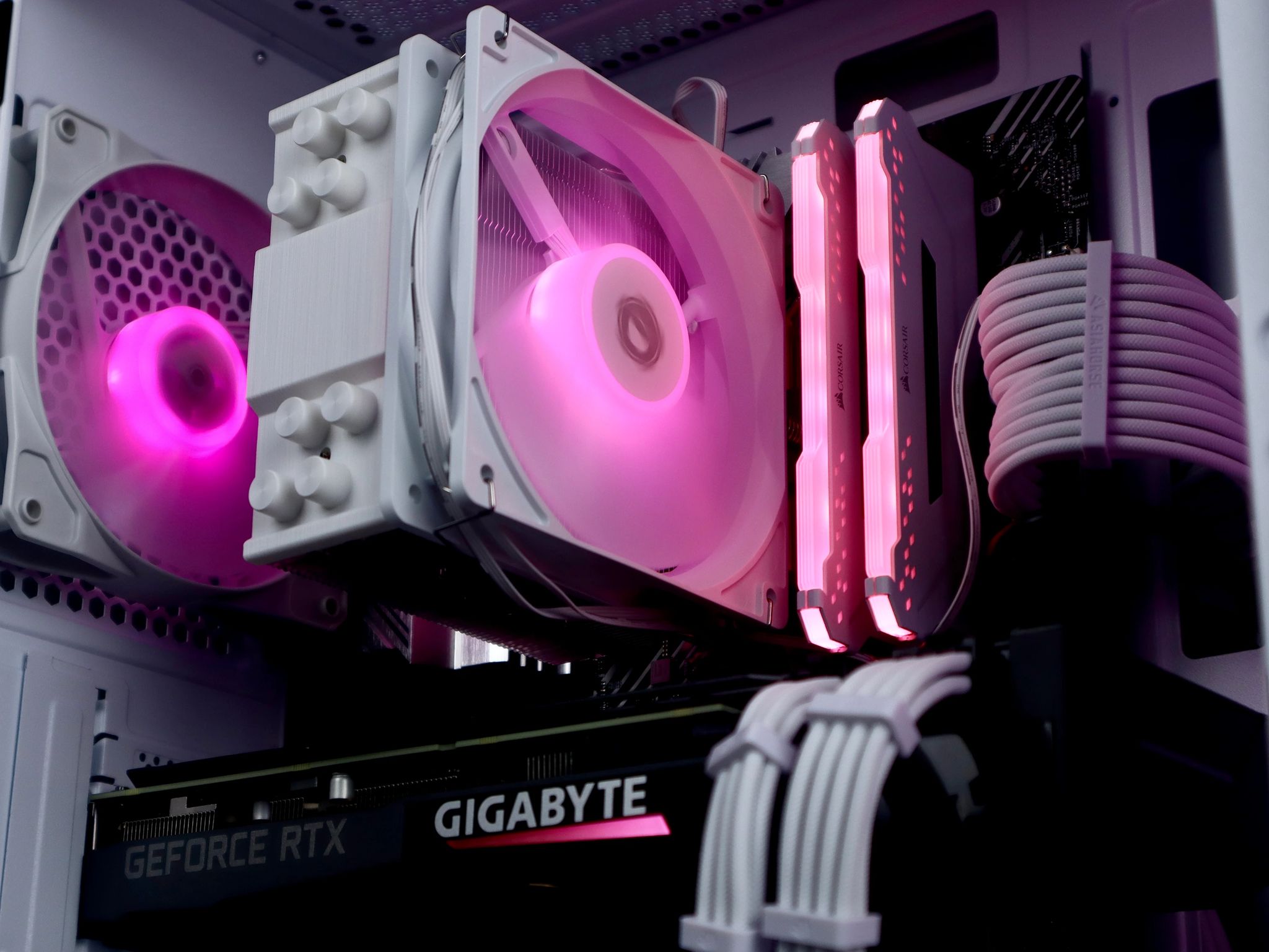 💗🤍💗 Gaming PC | RTX 3070 // Intel i5-11400F // 32GB DDR4 // 1TB NVMe