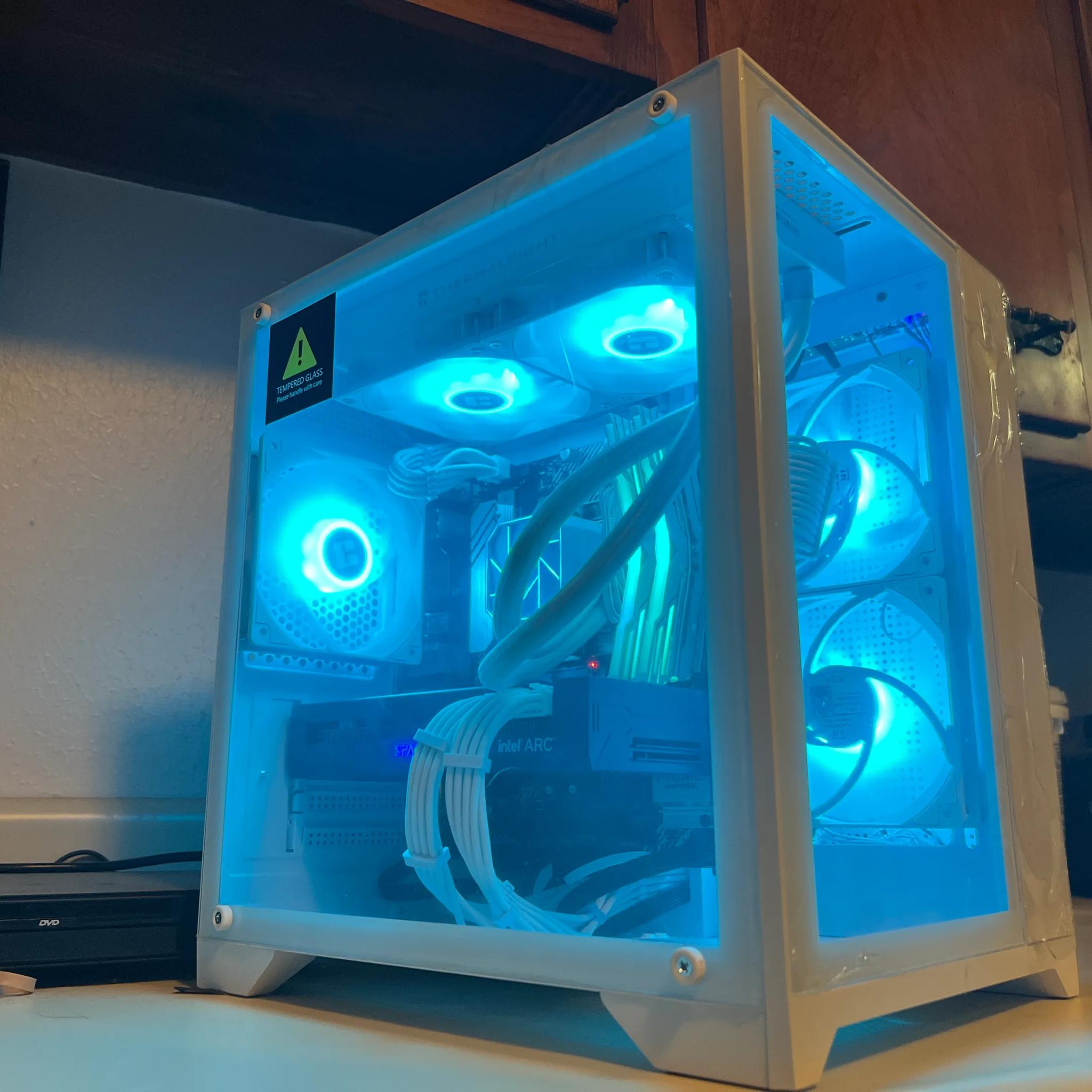 GLACIOUS(i5 10400f, Oloy Warhawk DDR4 16GB, Arc A580, Apevia Galaxy 650w 80+Gold, Thermalright AIO)