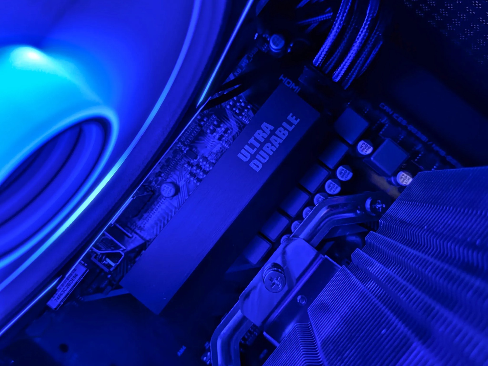🟦"Bioluminescence"🟦 1080p Gaming PC | 5700 XT - Ryzen 5 3600 - 16GB RAM - 1TB NVME | WiFi & Win 11