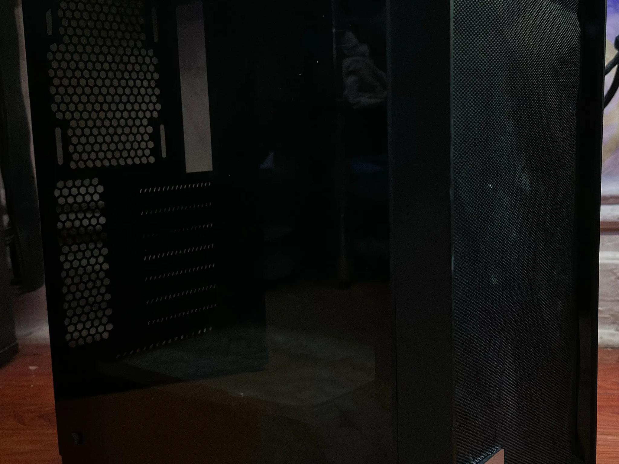Fractal Design Meshify C - Dark Tempered Glass USED