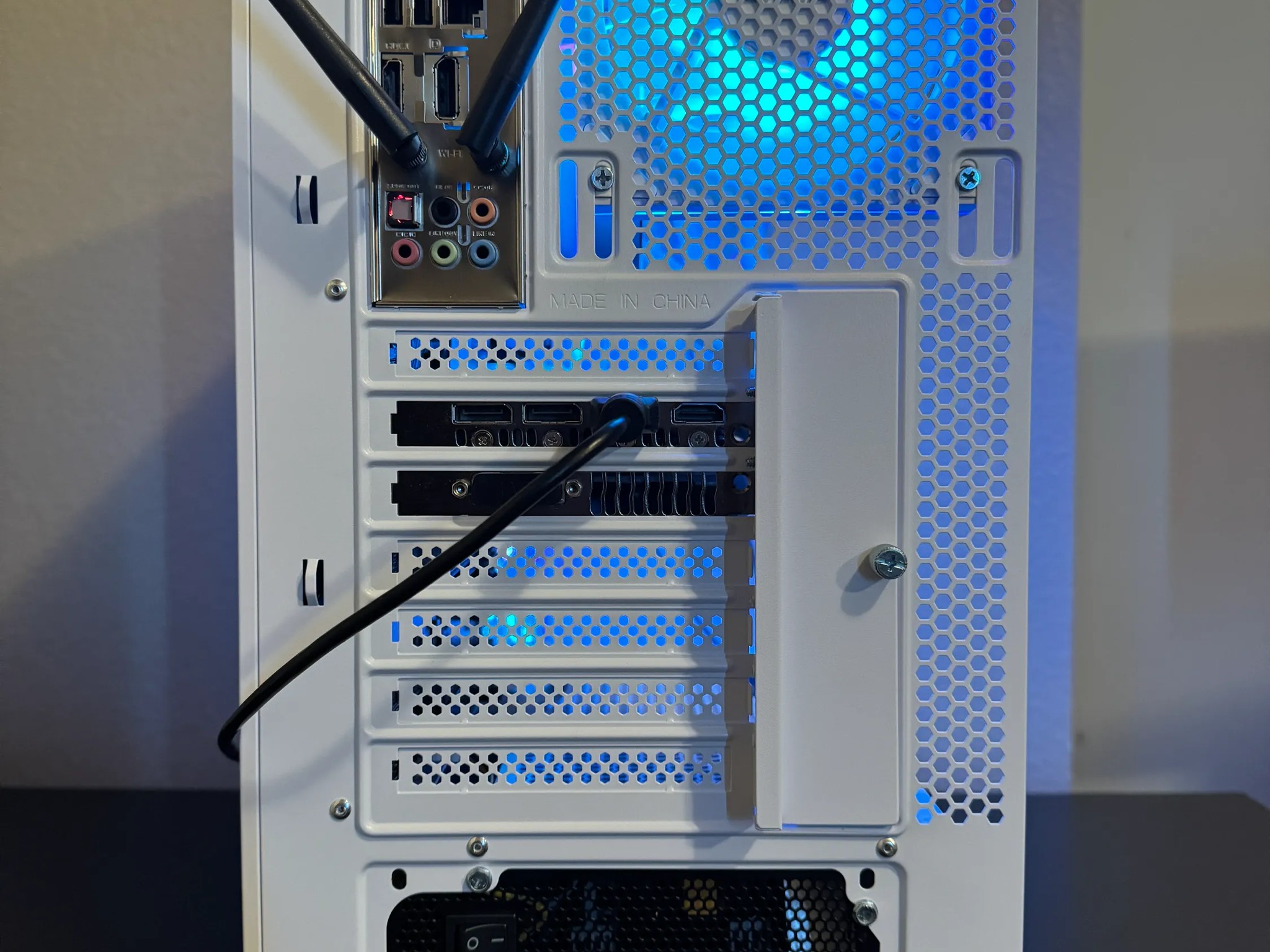 Ryzen 5 3600X | GTX 1070 | 1TB M.2 SSD | 16GB RAM | WiFi & Bluetooth