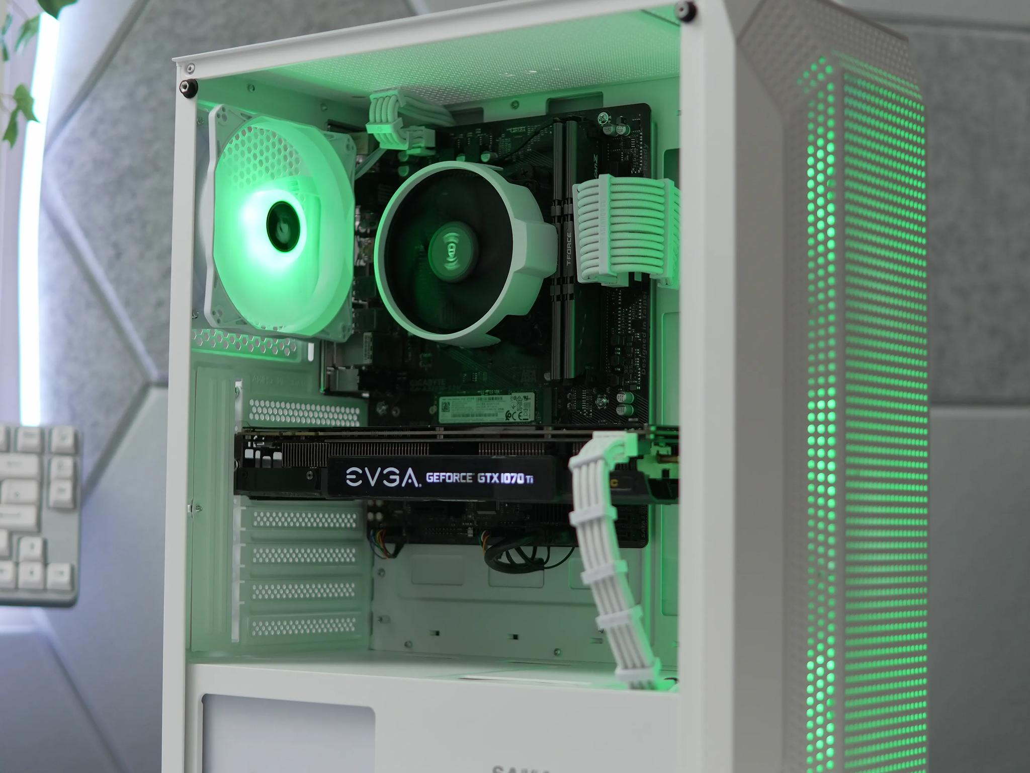White Gaming PC! RYZEN 5 | GTX 1070 TI | 16GB RAM | WIFI |