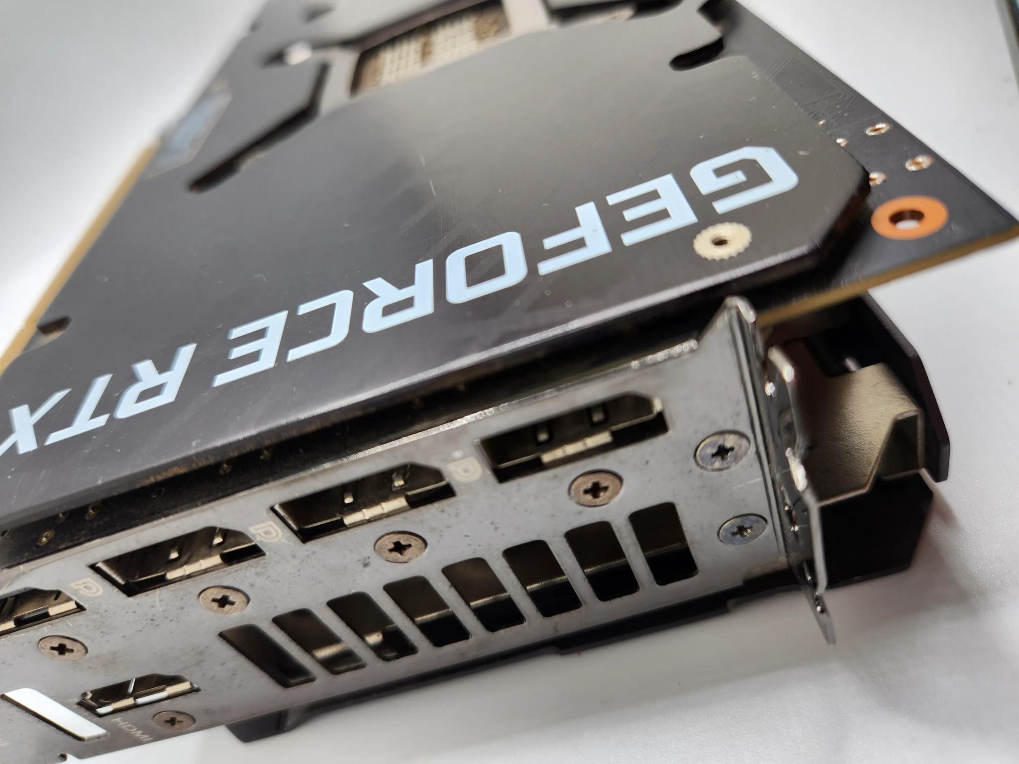 RTX 3080 10 GB Asus Tuf