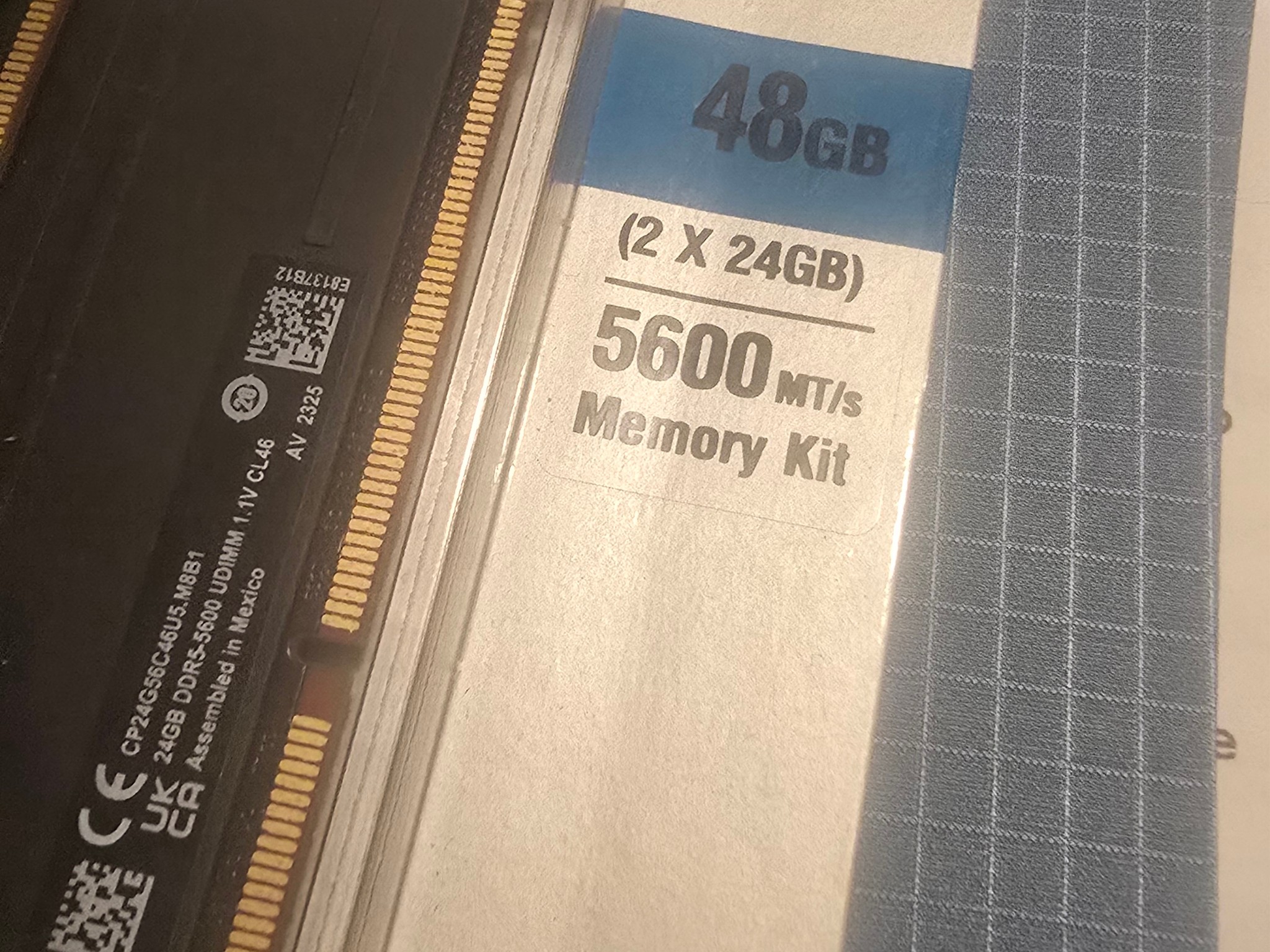 Brand new in sealed package - Crucial - Pro 48GB  DDR5 5600 XMP 3.0 & AMD EXPO Ready Desktop Memory