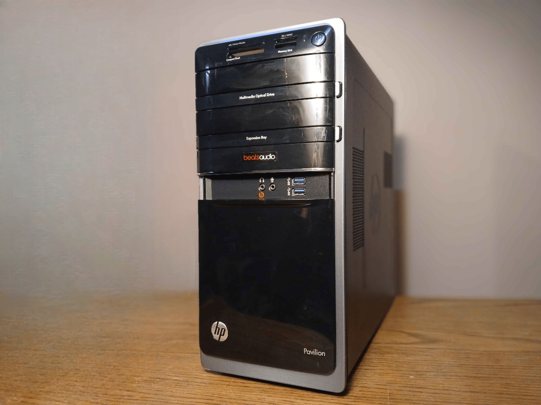 GTX 760 | Xeon e3-1240v2 | 16gb ram | 275gb ssd | Upgraded office pc