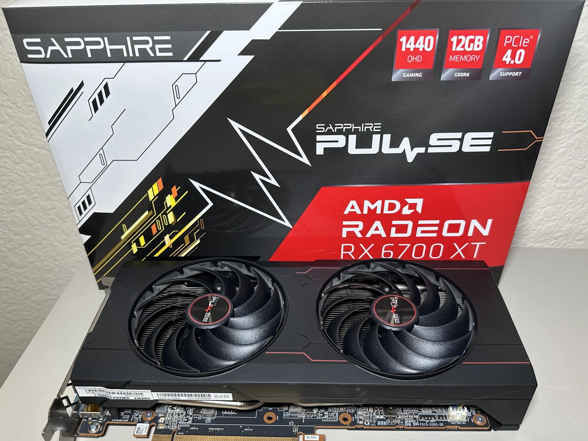 Sapphire PULSE RX 6700 XT AMD