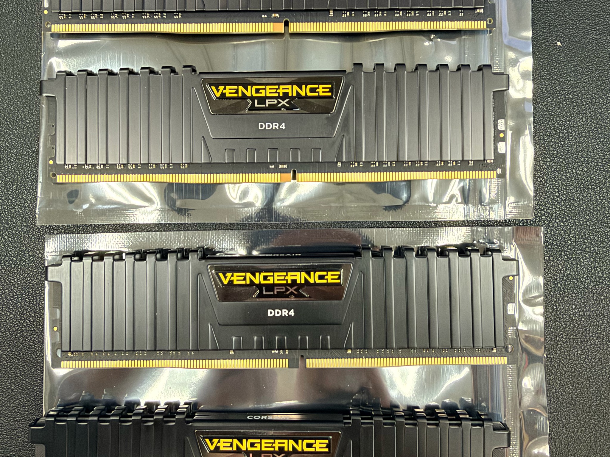 Corsair Vengeance LPX 32GB (2x16GB) DDR4-3200 C16 CMK32GX4M2E3200C16