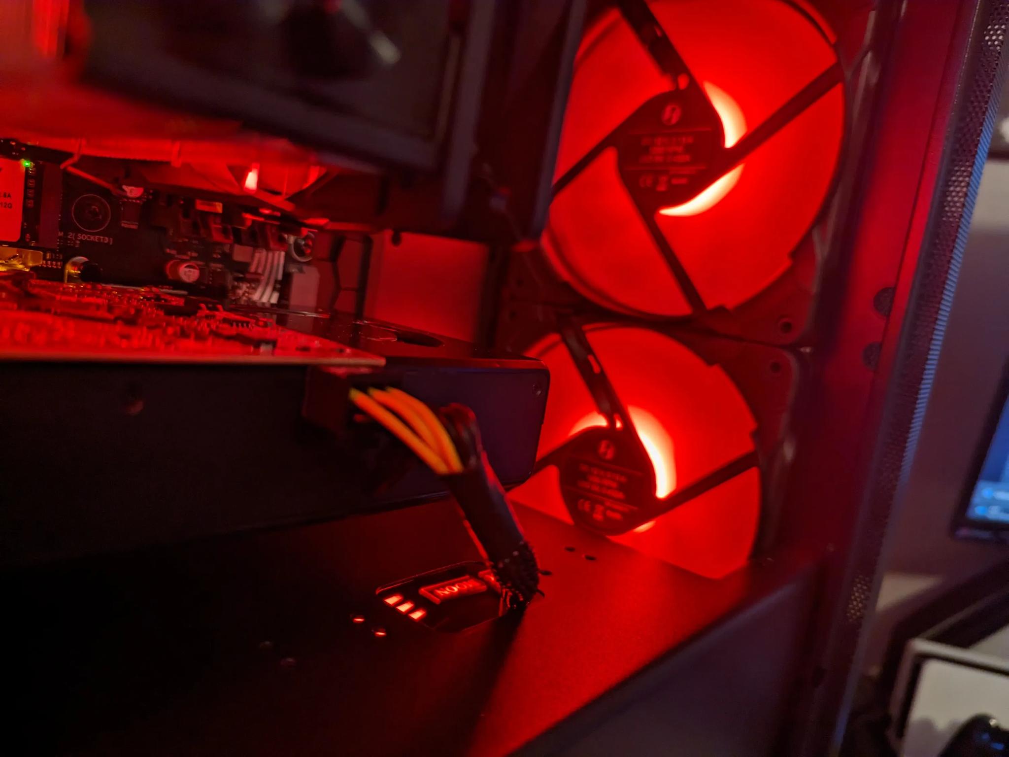 Gaming PC Ryzen 5 5500, 16GB DDR4, 512GB SSD, RX 570X 8GB