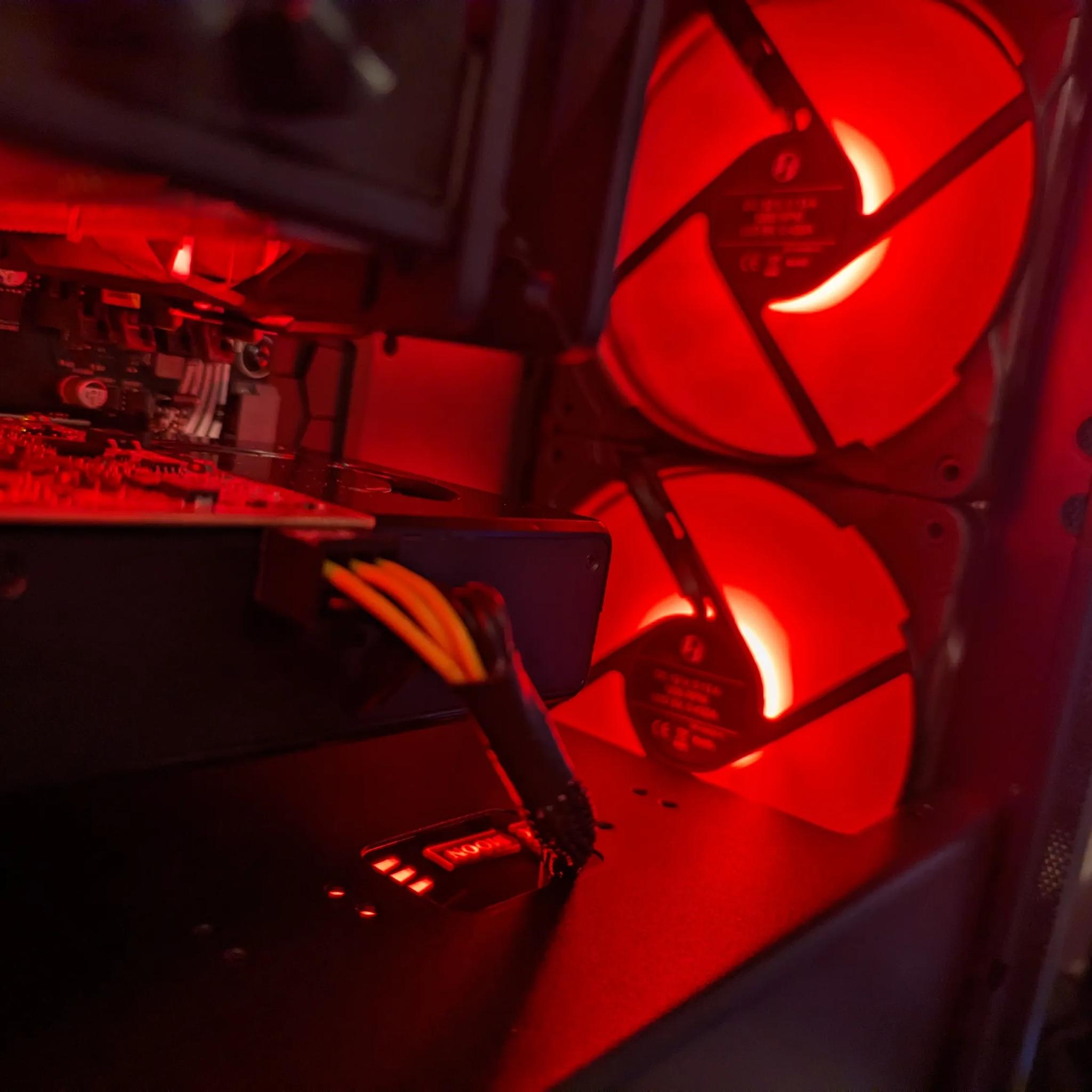 Gaming PC Ryzen 5 5500, 16GB DDR4, 512GB SSD, RX 570X 8GB