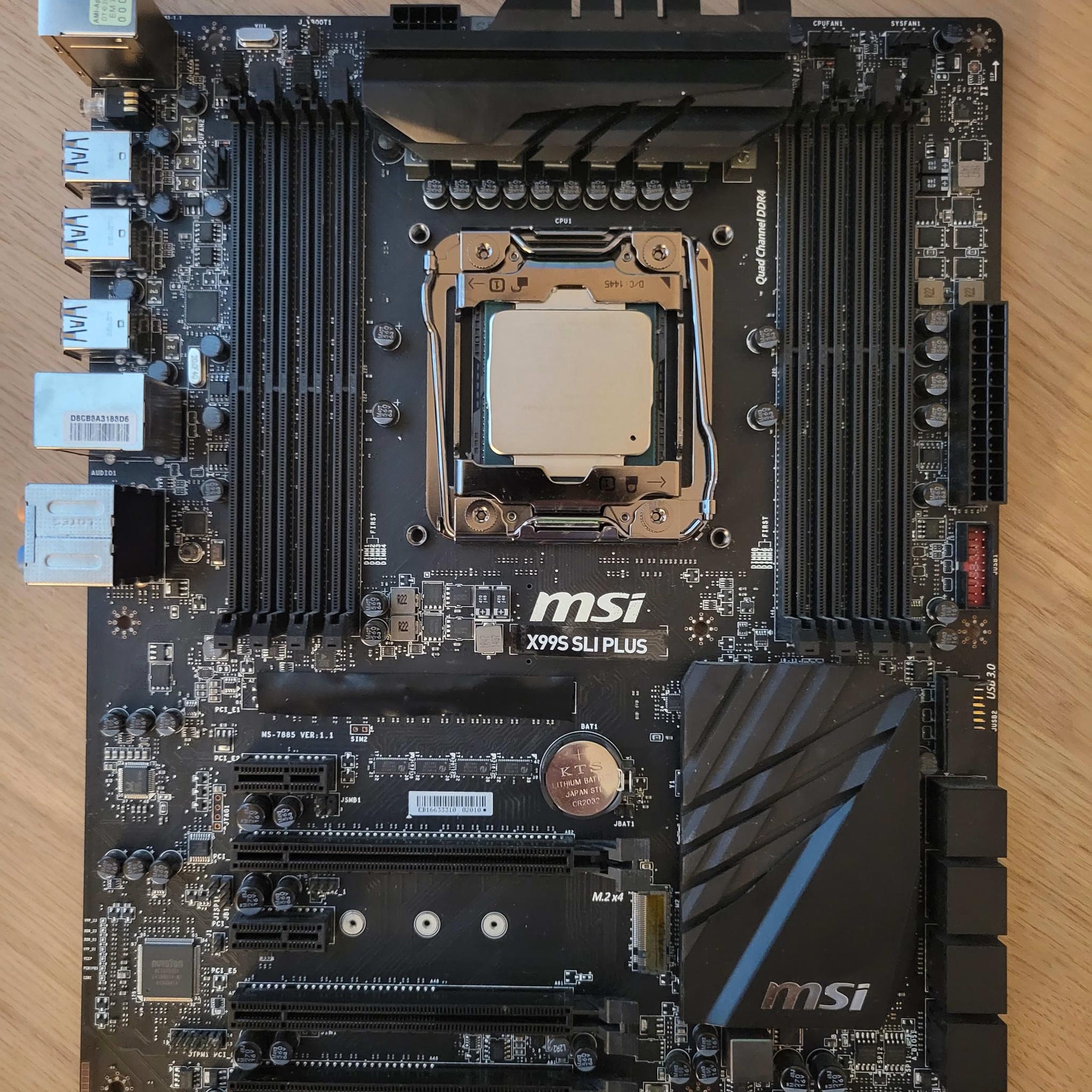Msi x99s sli + i7 5960x