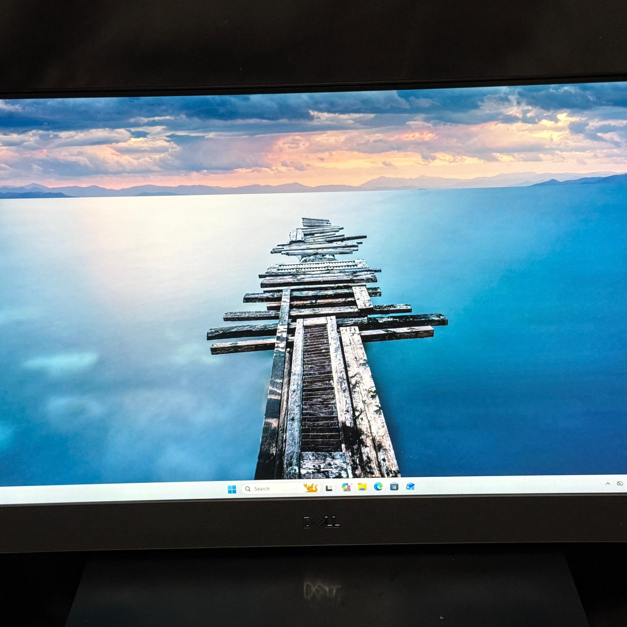 Dell OptiPlex 7760 AIO | i7-8700 | 32GB RAM | 1TB NVMe | Webcam
