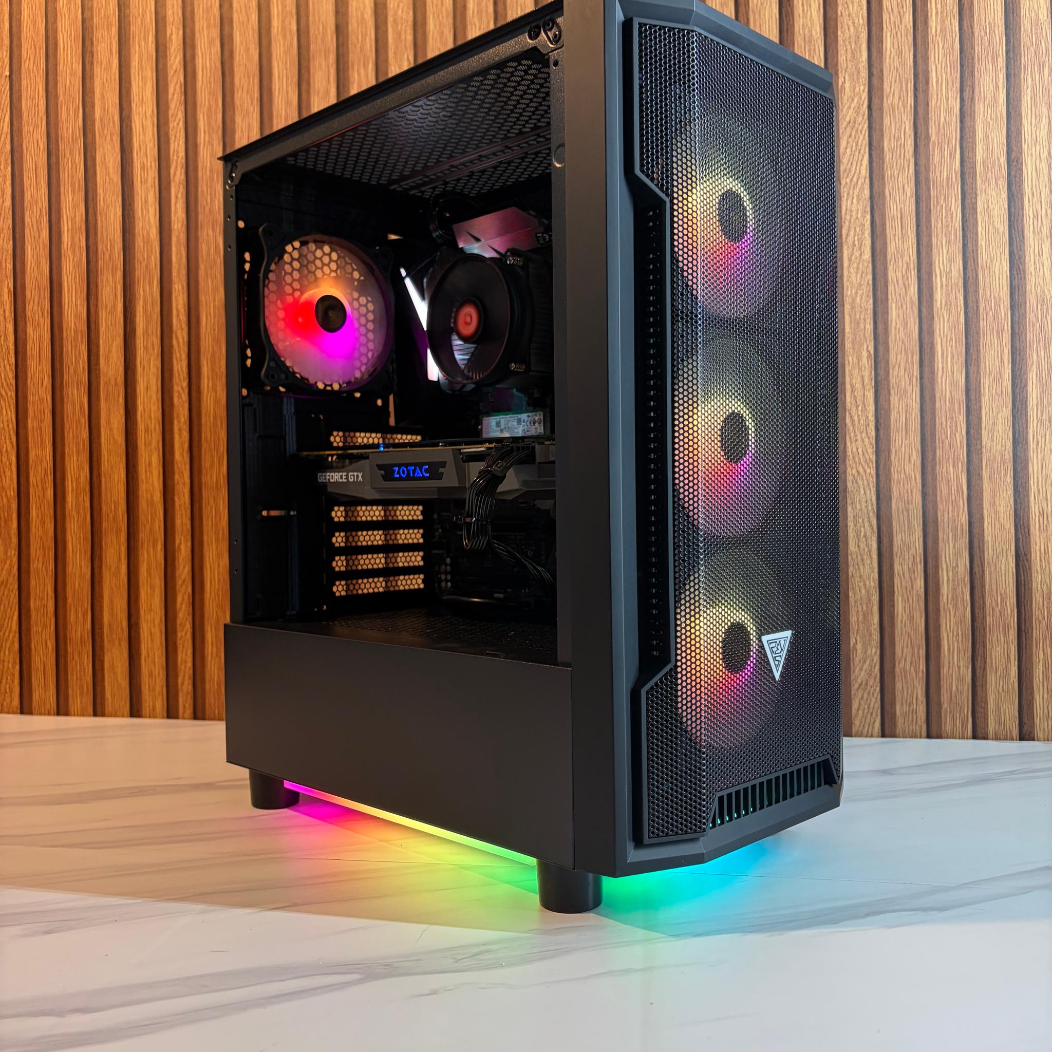 GTX 1080TI 11GB | I7 7700 | 16GB DDR4 | 550W | 256GB NVME