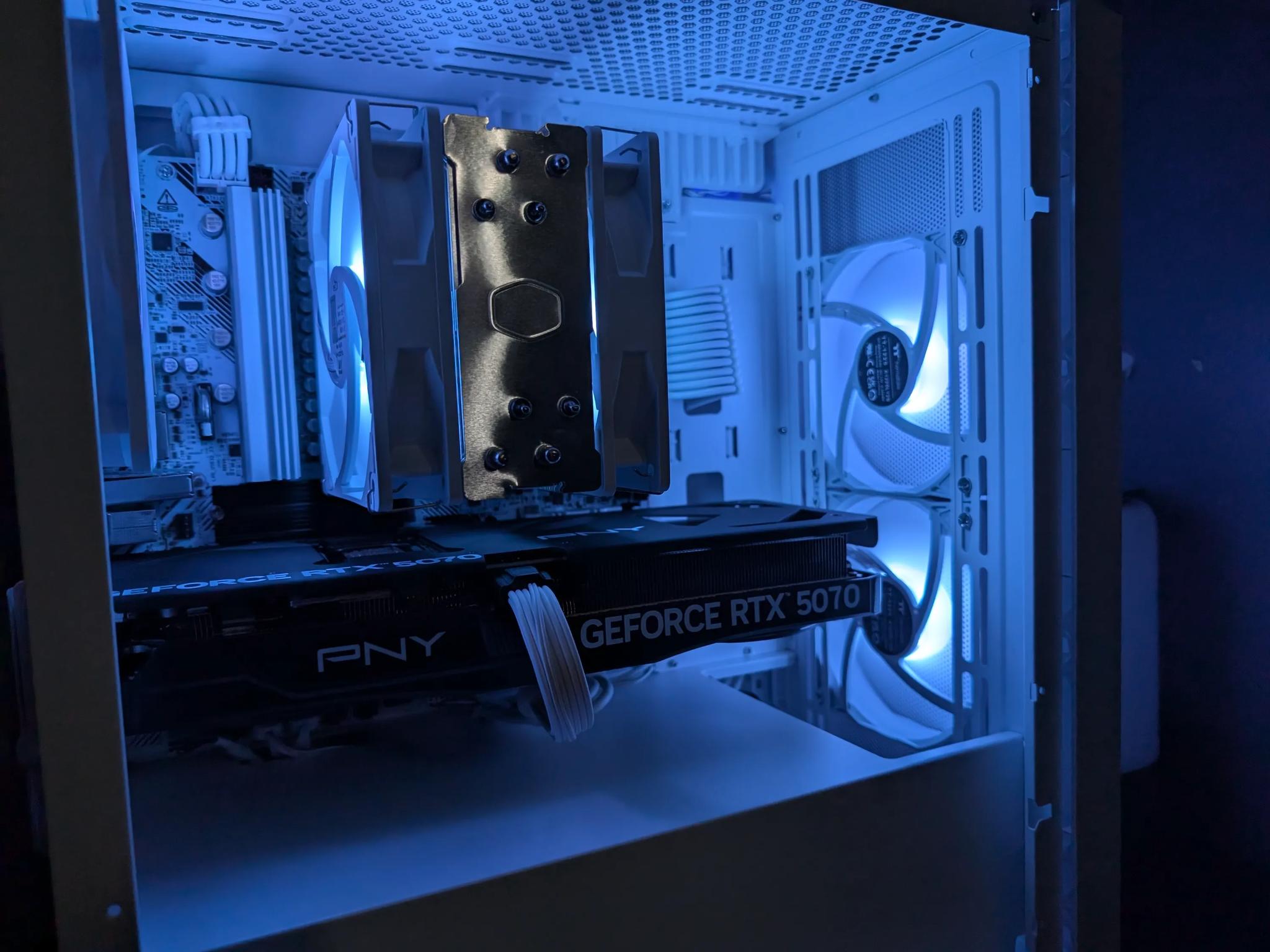 PNY GeForce RTX 5070 OC 12GB