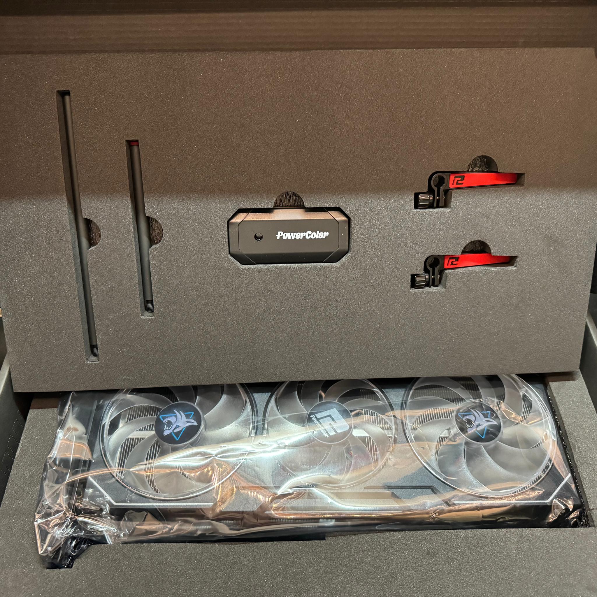AMD RADEON RX 7900 XT Graphics Card 20GB Powercolor Hellhound