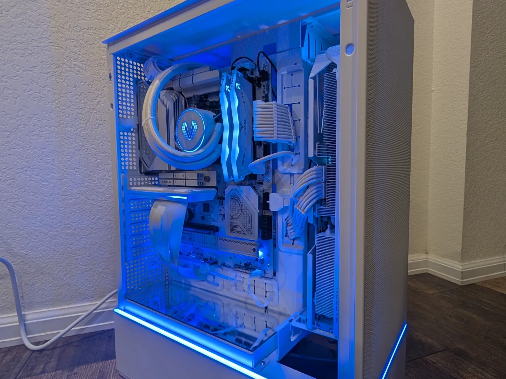 "The Mullet" | 7800X3D | RX 9070 XT | 3TB NVME | 32GB DDR5