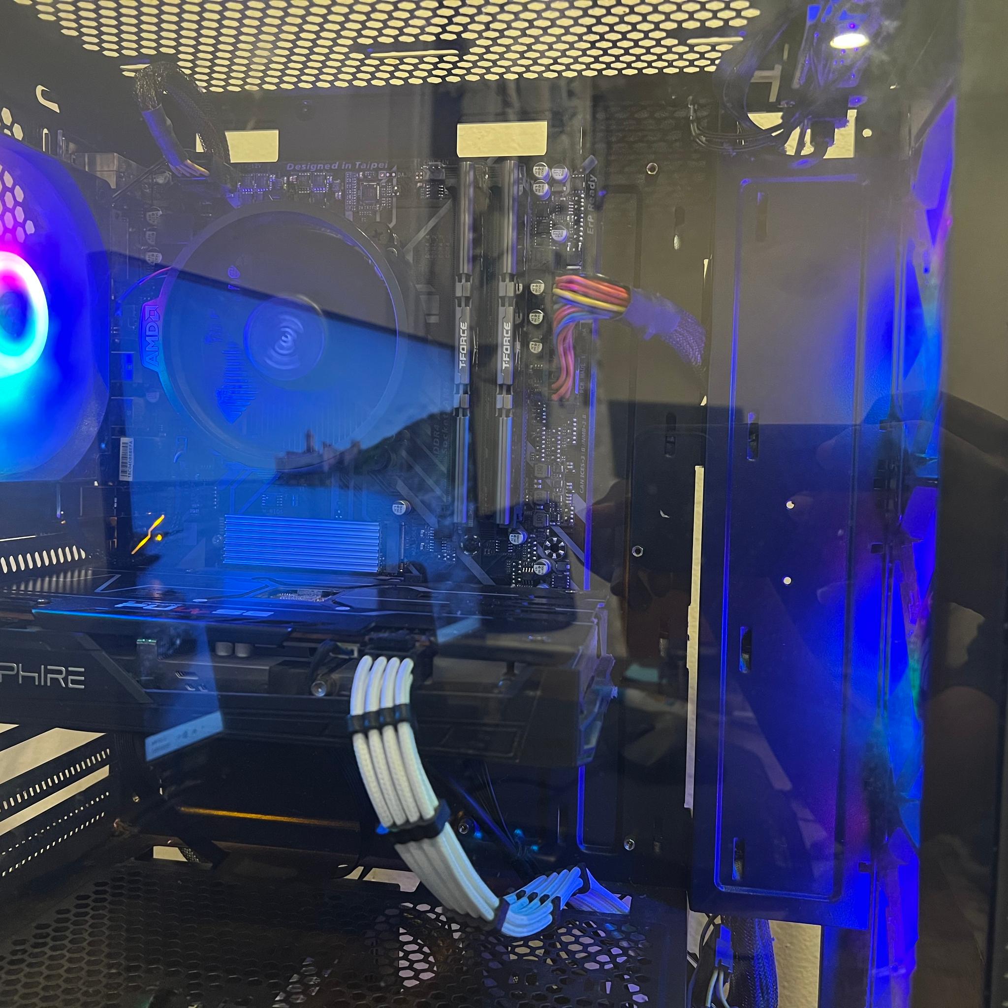 RX 5500xt | Ryzen 5 1600 | 16gb RAM | 512gb NVMe | Windows 11 | Budget Gaming PC
