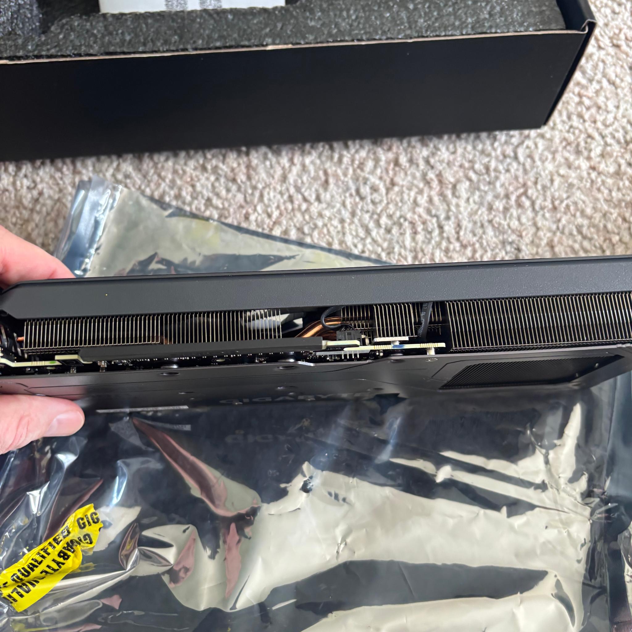 Gigabyte AMD Radeon RX 9060 XT Gaming OC 8 GB
