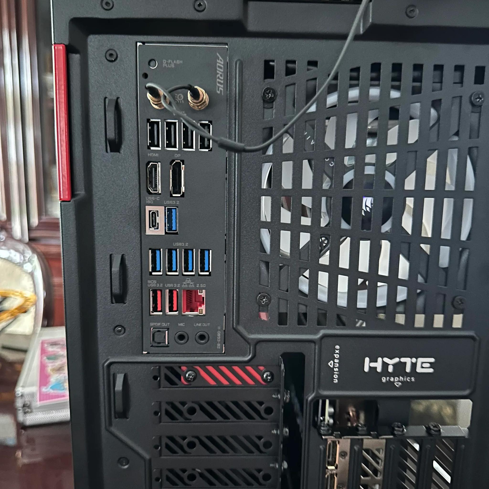WEEKEND SALE!!🔥RED ALERT🔥 4070 Ti, Ryzen 5 7600x, 32 Gb Ddr5 6000 MHz, 1 tb nvme ssd. BRAND NEW